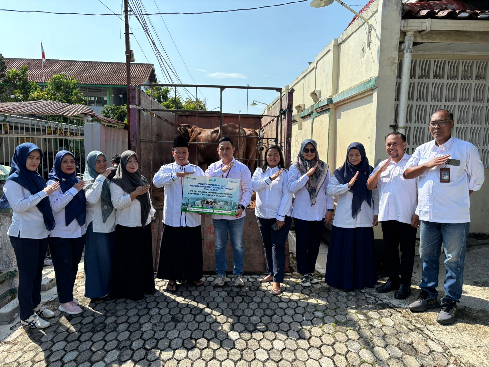 Masjid Agung Daarussalaam Cilacap