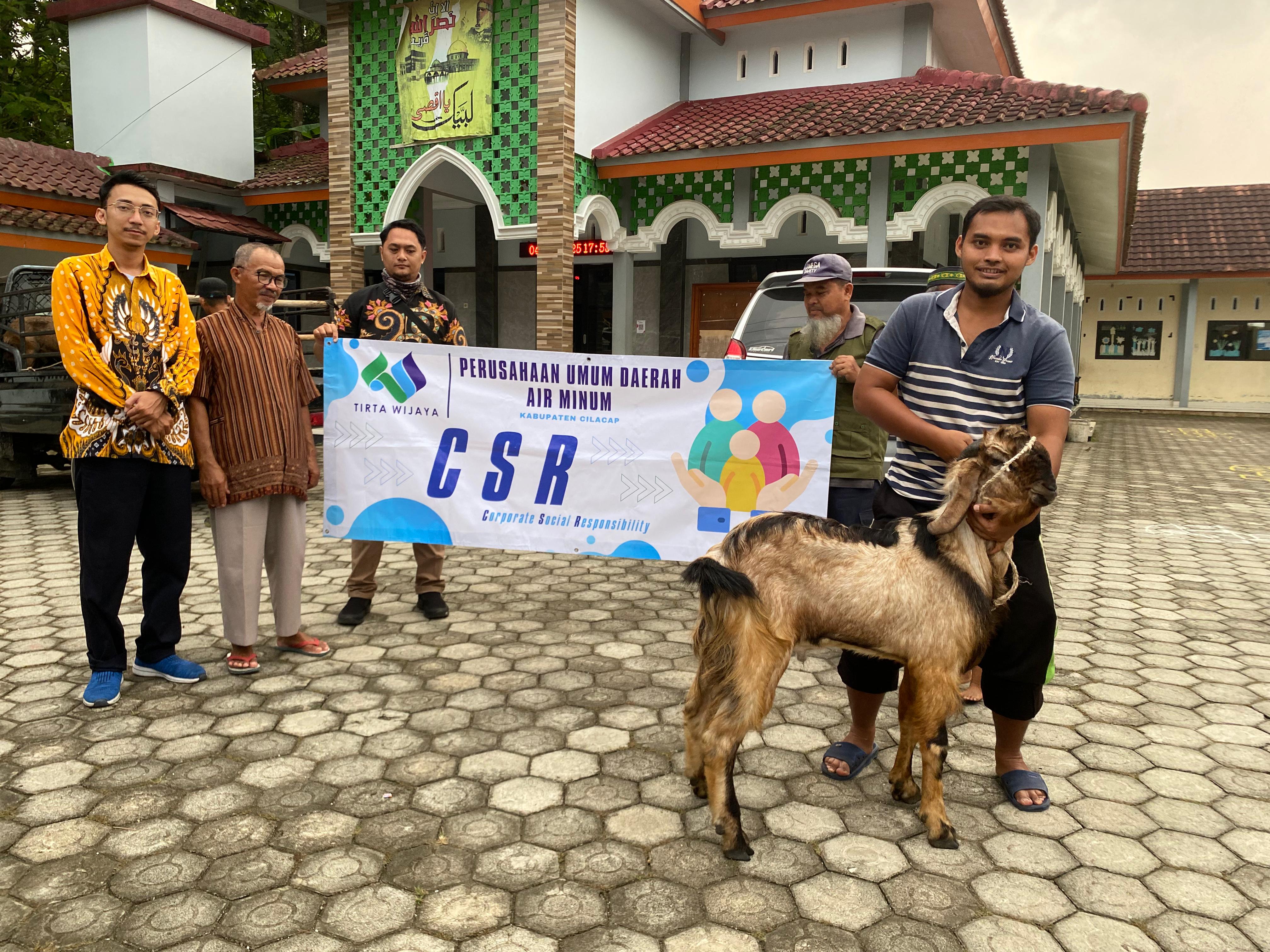 Kelompok Masyarakat pada lingkungan Perumdam Tirta Wijaya Kabupaten Cilacap