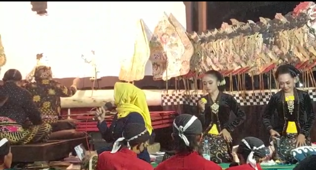 Kelurahan Gumilir Kecamatan Cilacap Utara