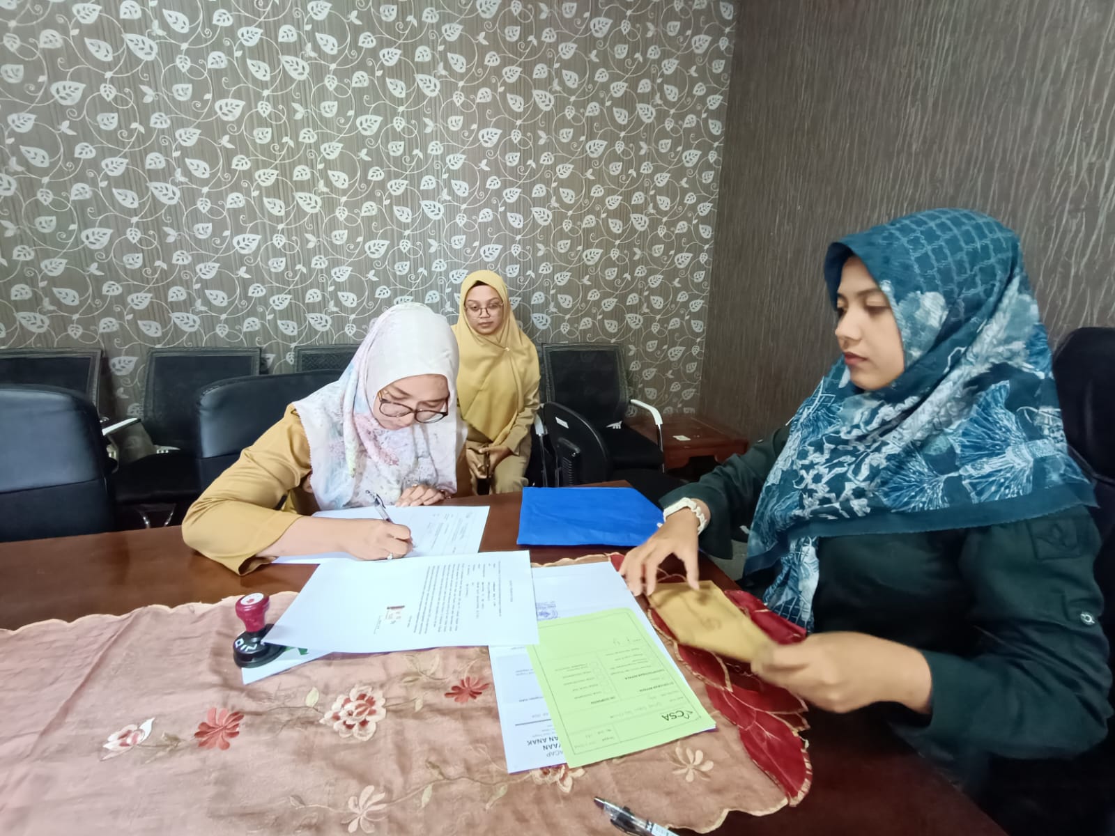 Panitia Peringatan Hari Anak Nasional ke 40 ( Dinas Sosial Kabupaten Cilacap) 