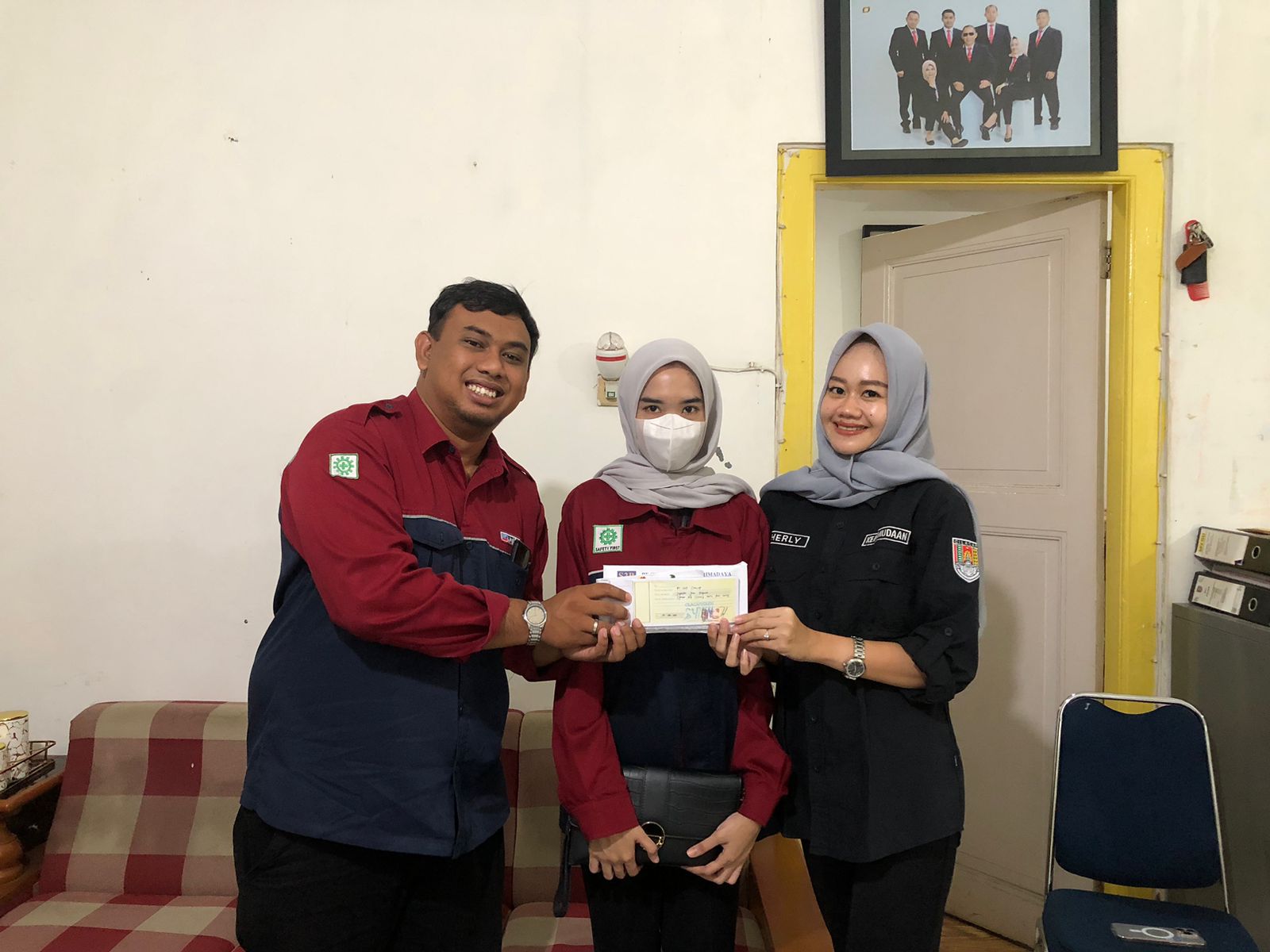 Panitia acara Cilacap Youth Run 2024