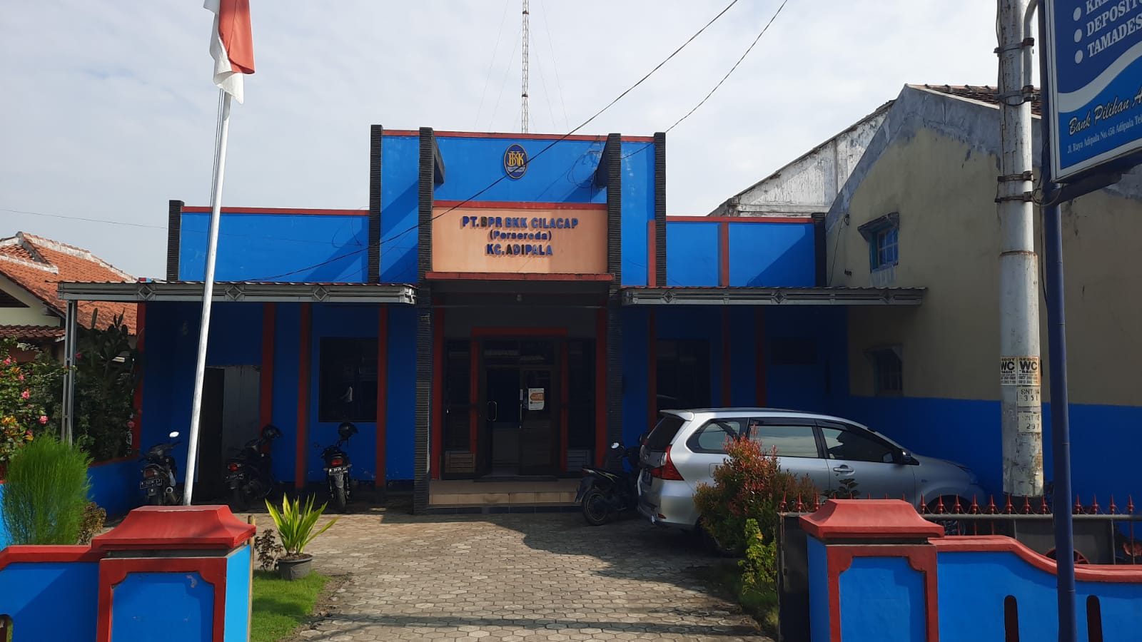 Pembelian Vitamin & Masker Cabang Adipala