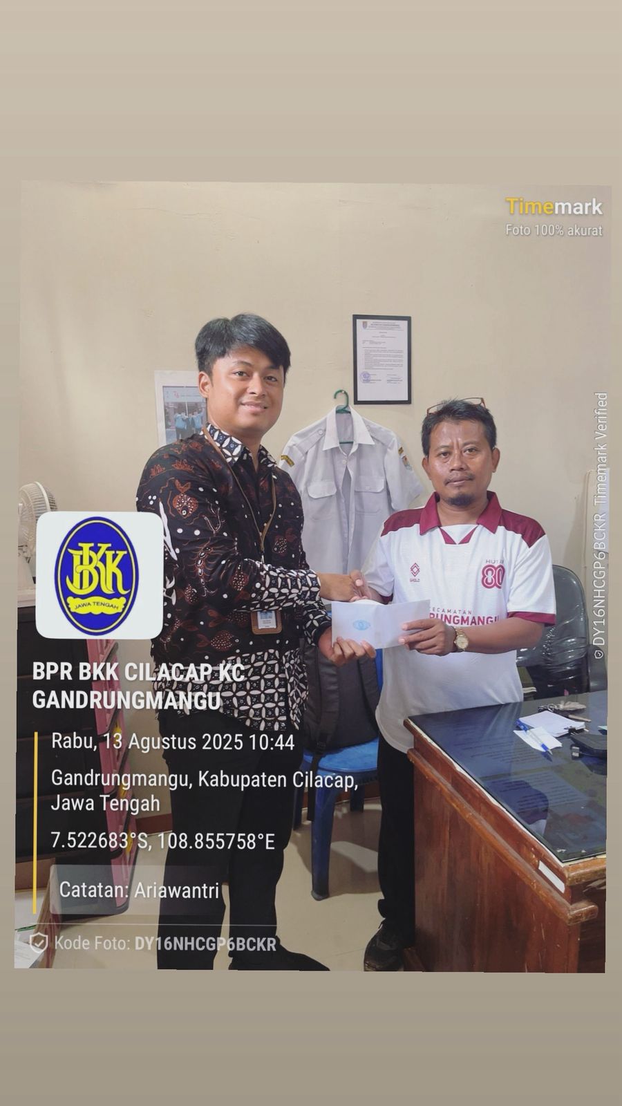 Masyarakat di Kecamatan Gandrungmangu