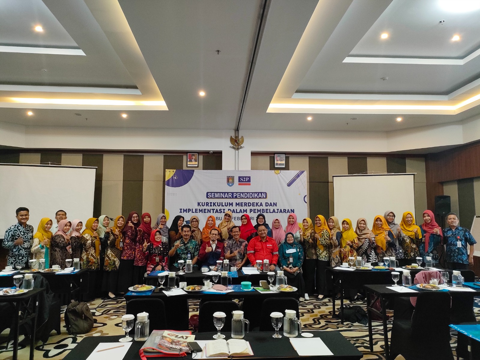 Guru SD & MI di Wilayah Desa Binaan PLTU Cilacap. 