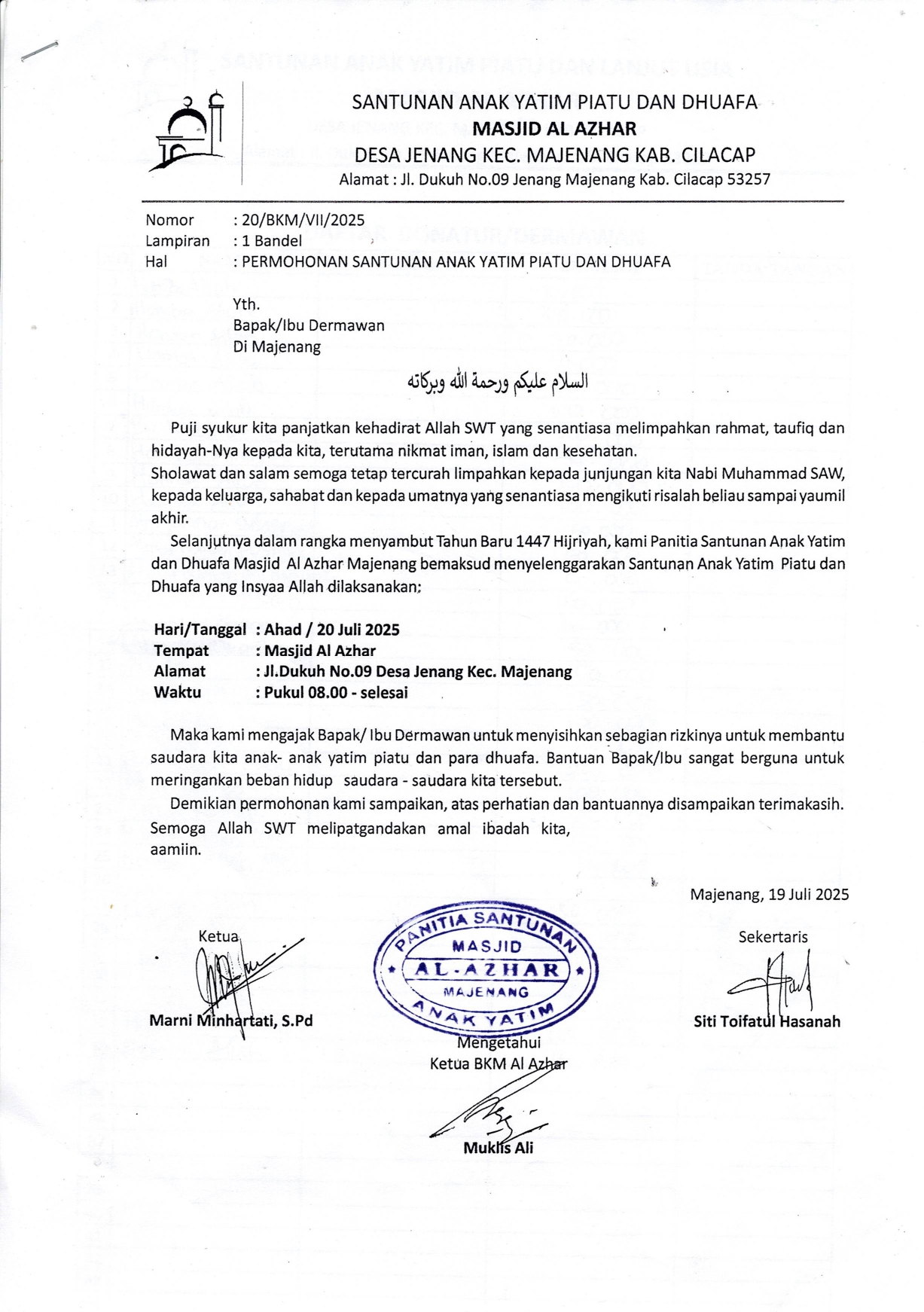 Anak Yatim dan Dhuafa sekitar Masjid Al Azhar, Desa Jenang, Kecamatan Majenang