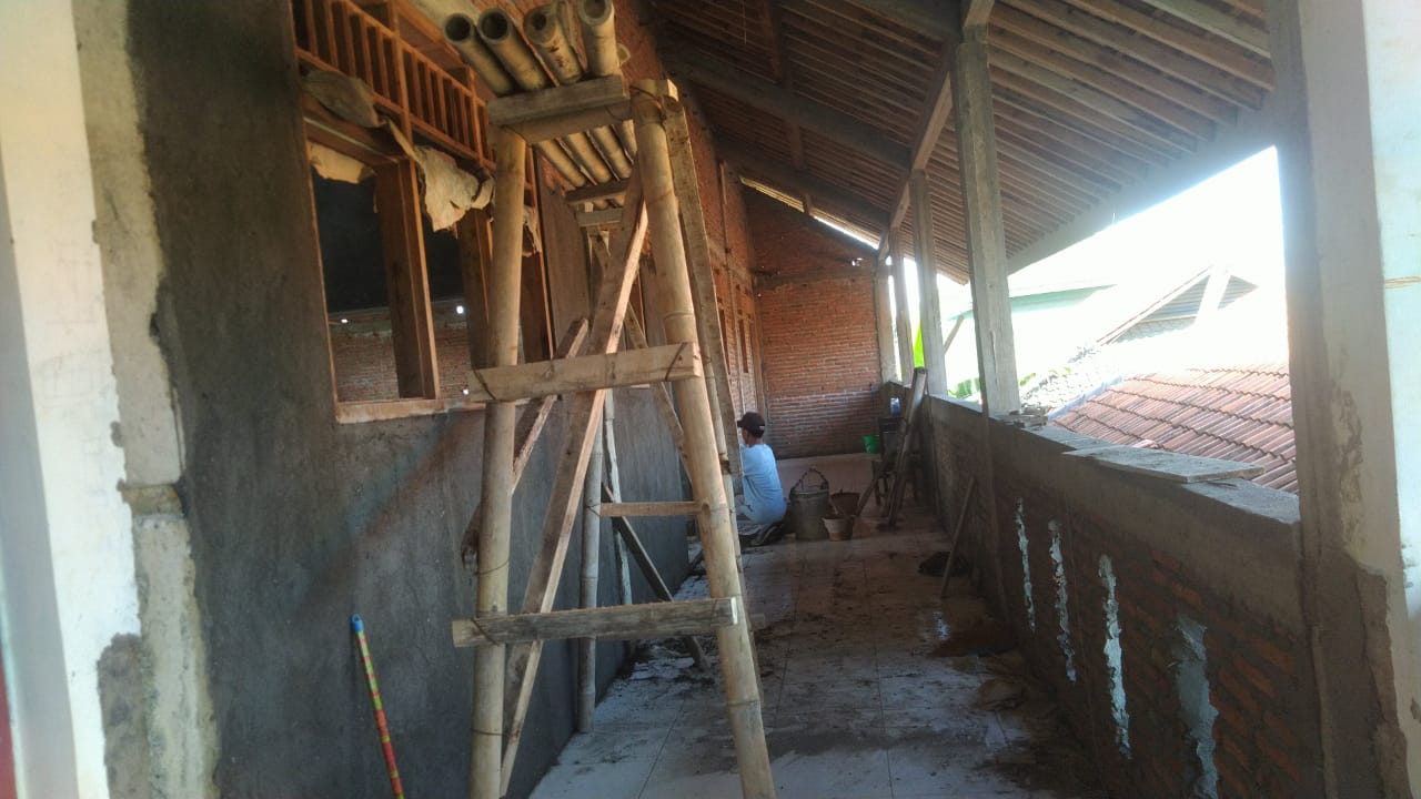 MI Al Munawarrah Slarang