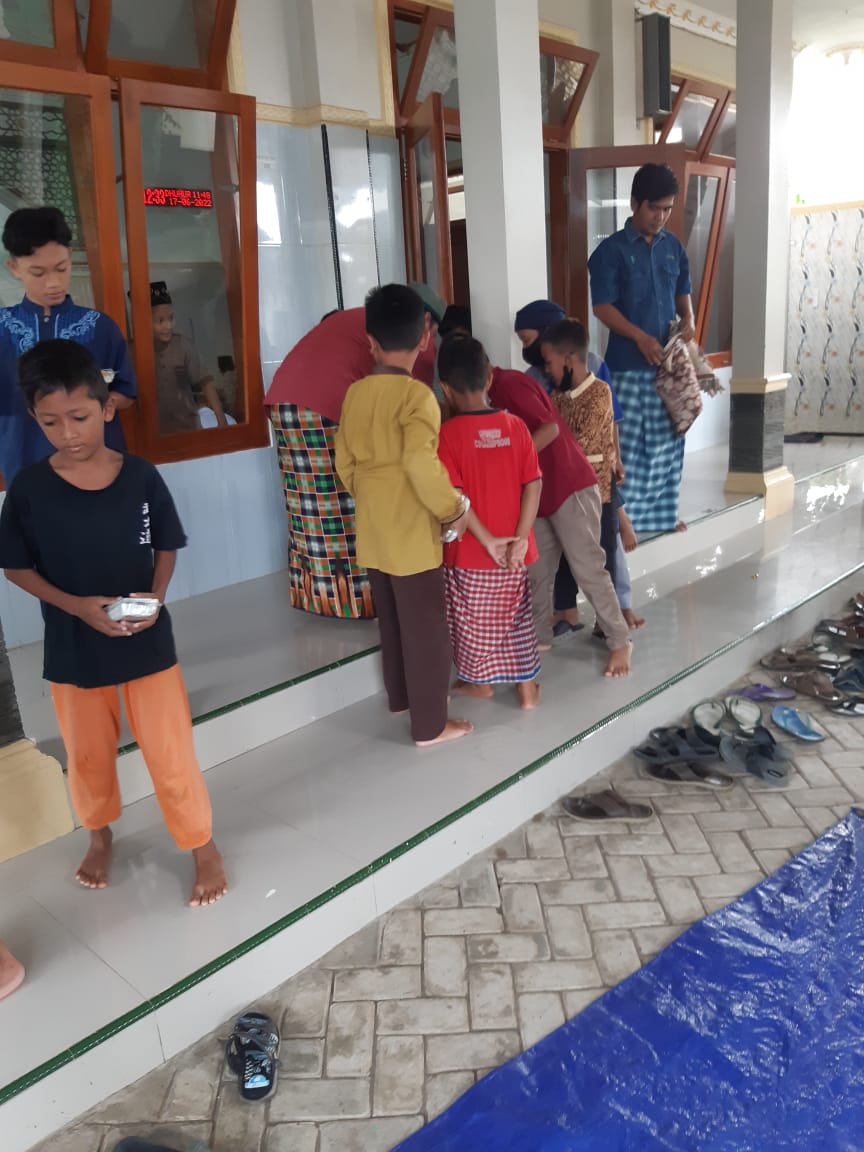 Masyarakat tidak mampu di Kelurahan Donan dan Kelurahan Tegalreja 