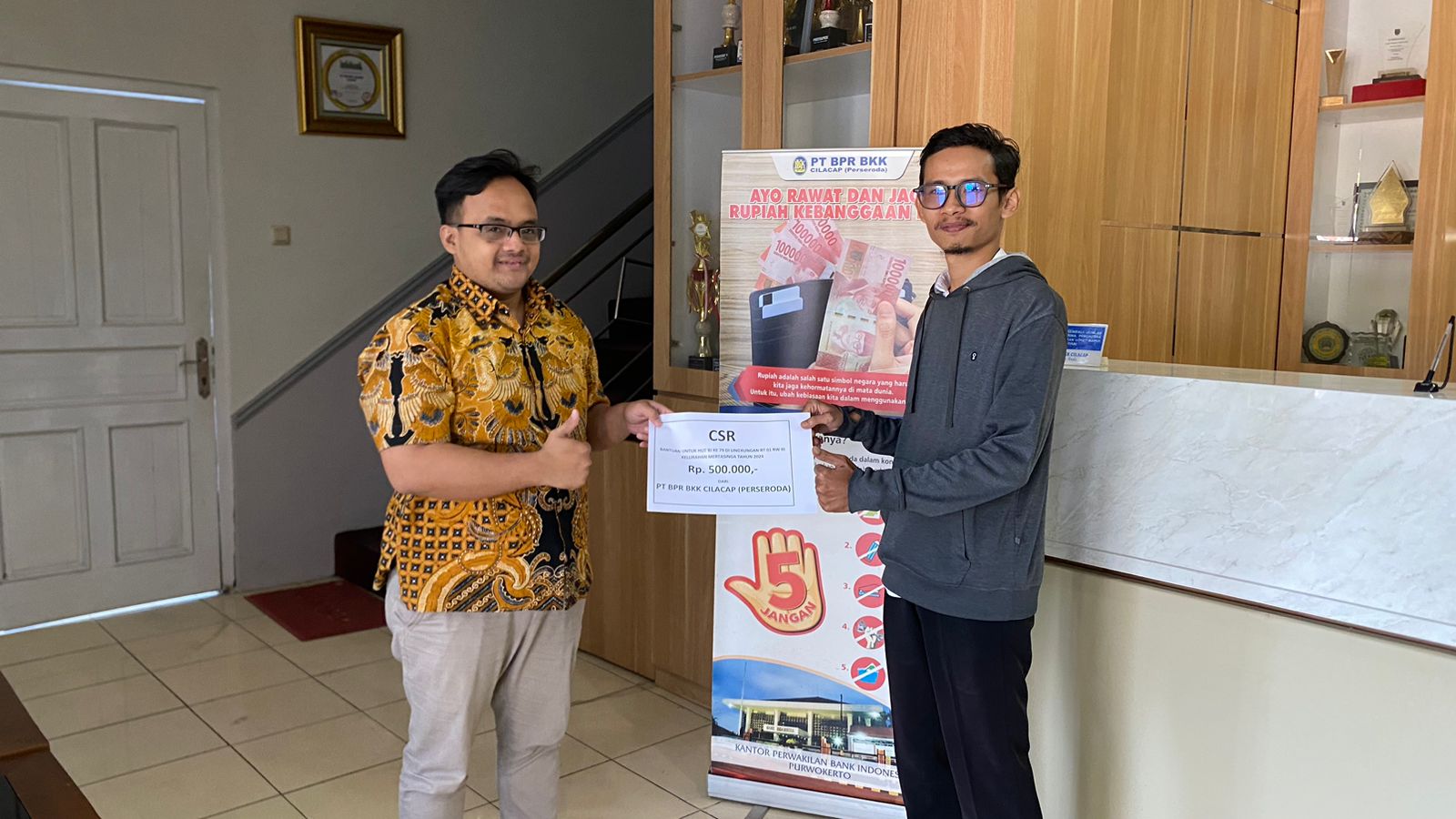 Panitia untuk kegiatan HUT RI Ke 79 Tahun 2024 Lingkungan RT01 RWXI Kelurahan Mertasinga