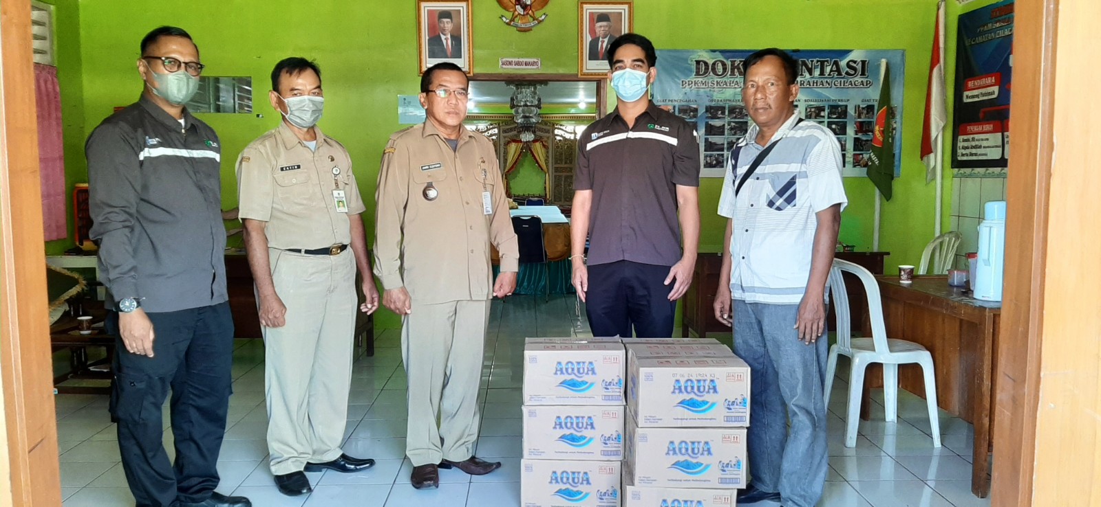 Bantuan Paket Air Mineral