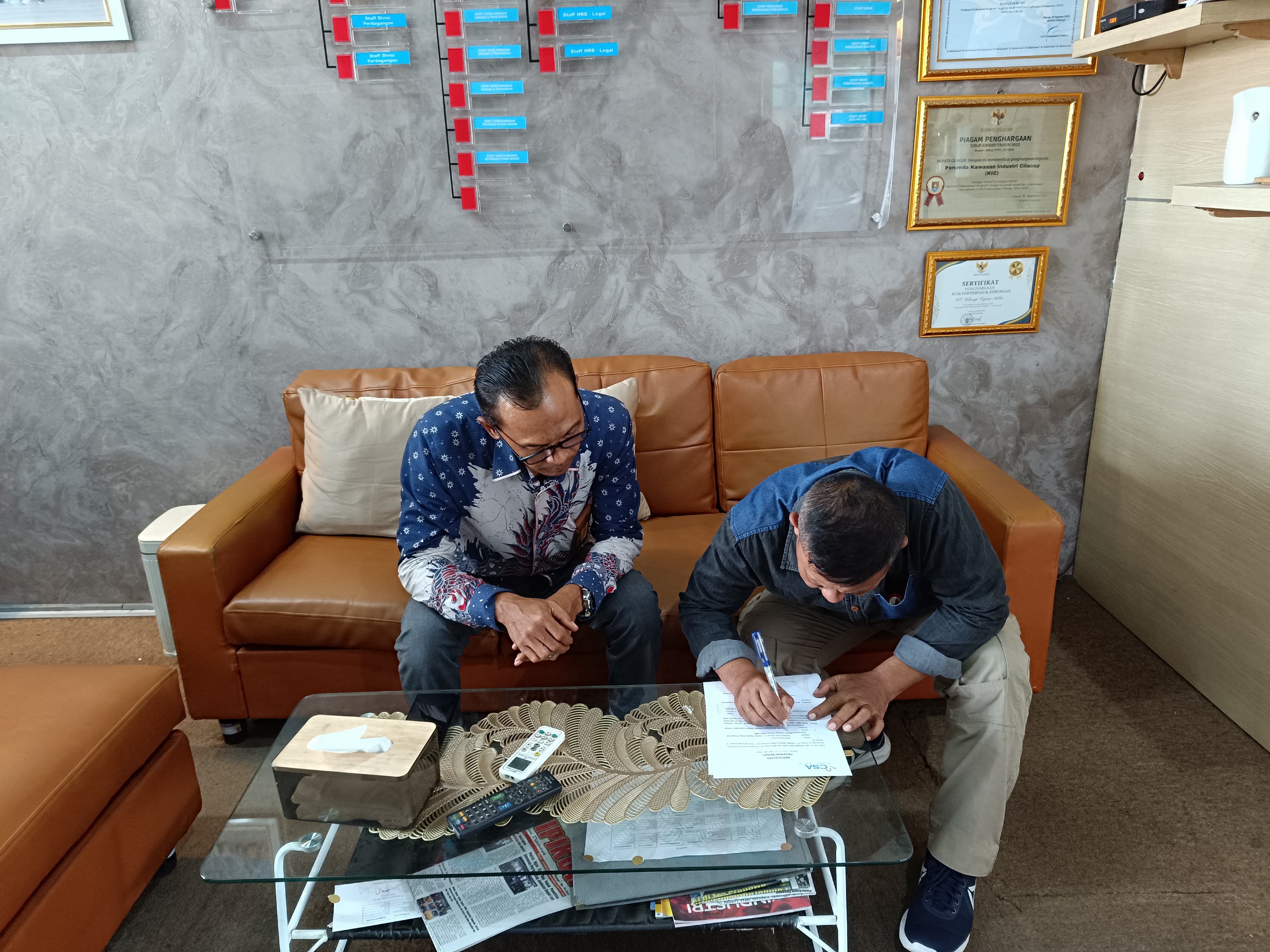 RT 01, RT 02, RT 03 dan RT 04 RW 05 Lomanis Kabupaten Cilacap 