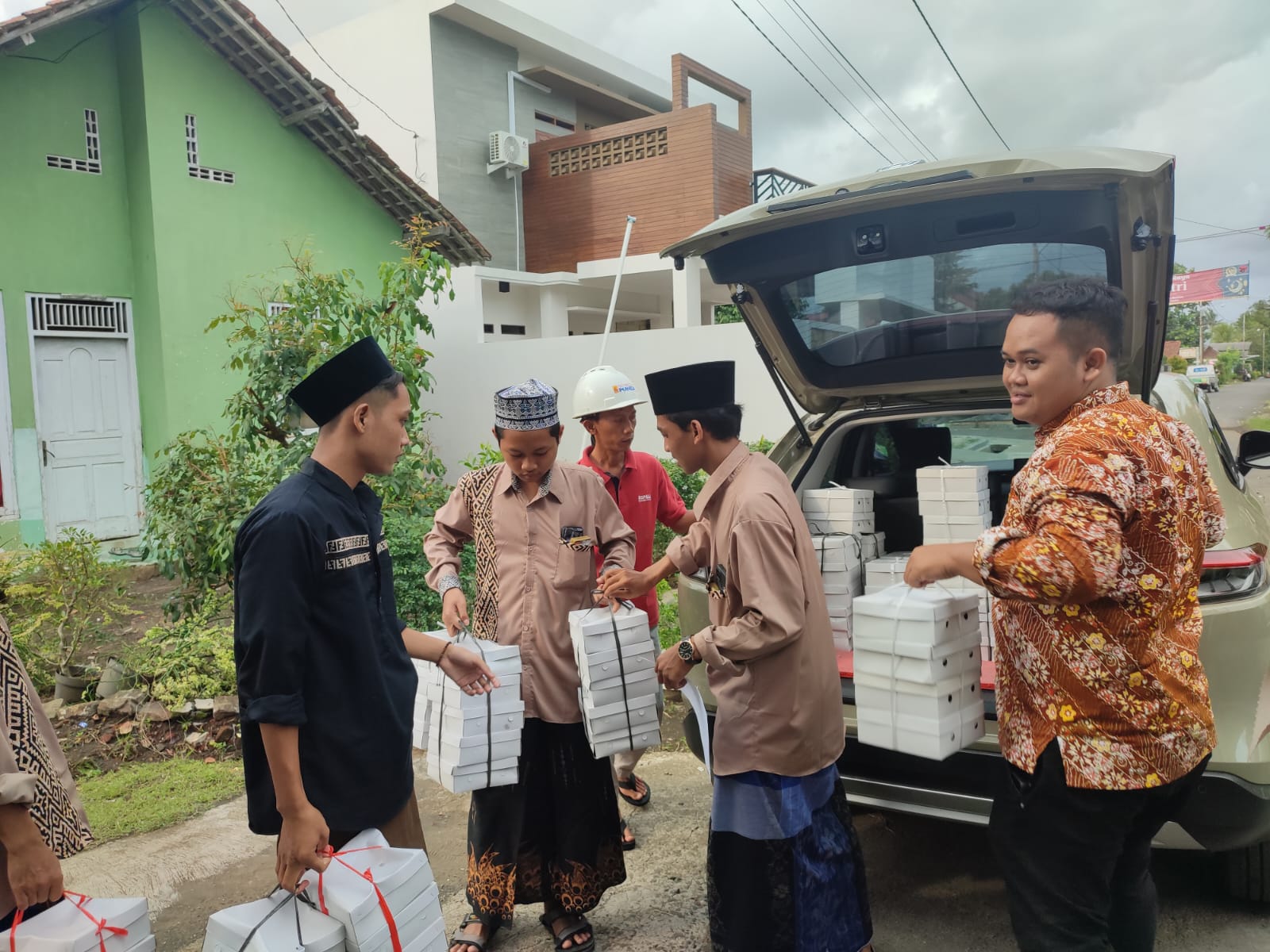  Keluarga Besar Al- ihya ULUMadin 