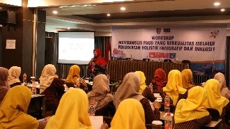  Tenaga Pengajar PAUD/TK di Desa Menganti, Desa Karangkandri, dan Desa Slarang