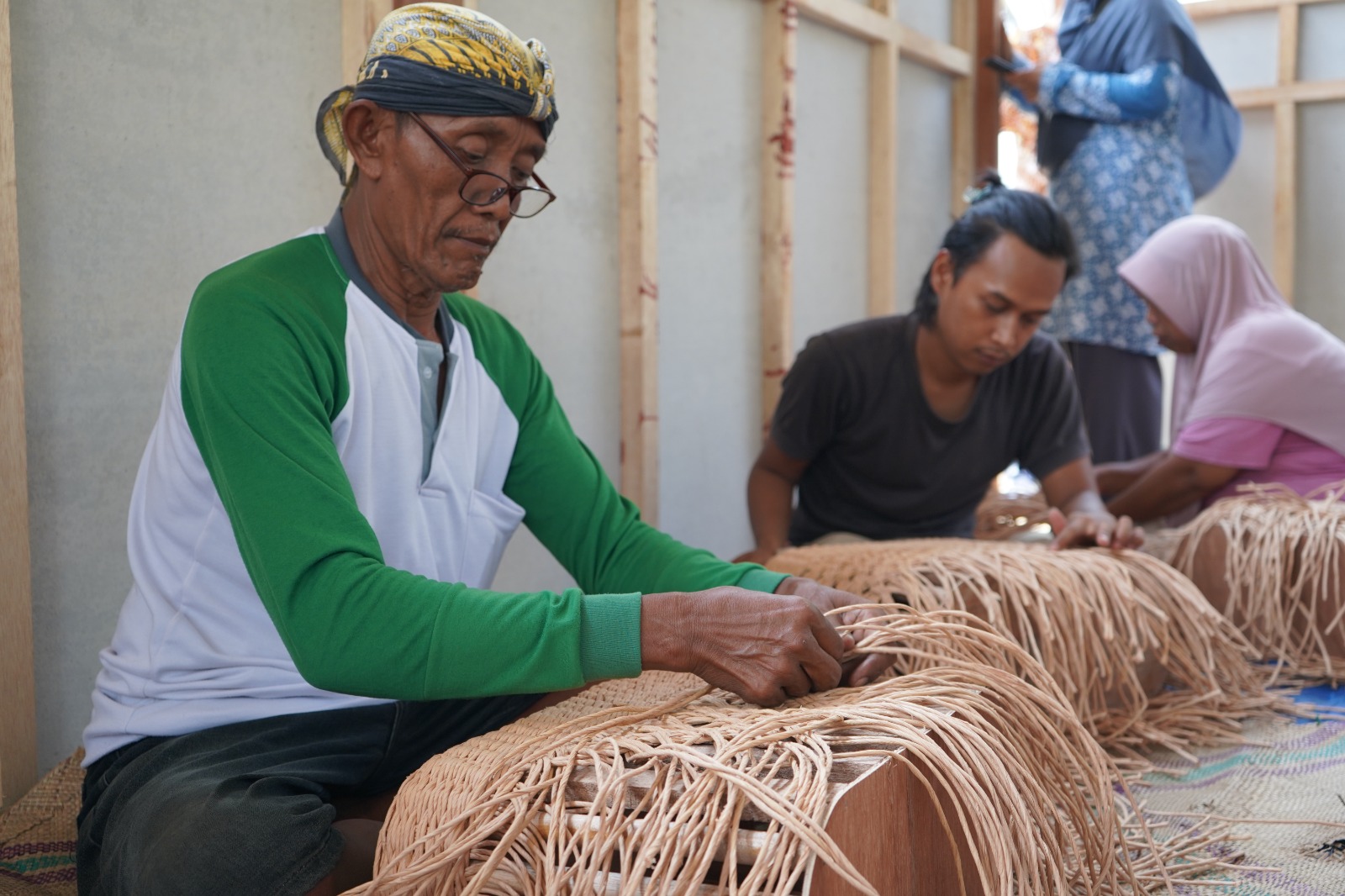 Kelompok Pengrajin Desa Adiraja 