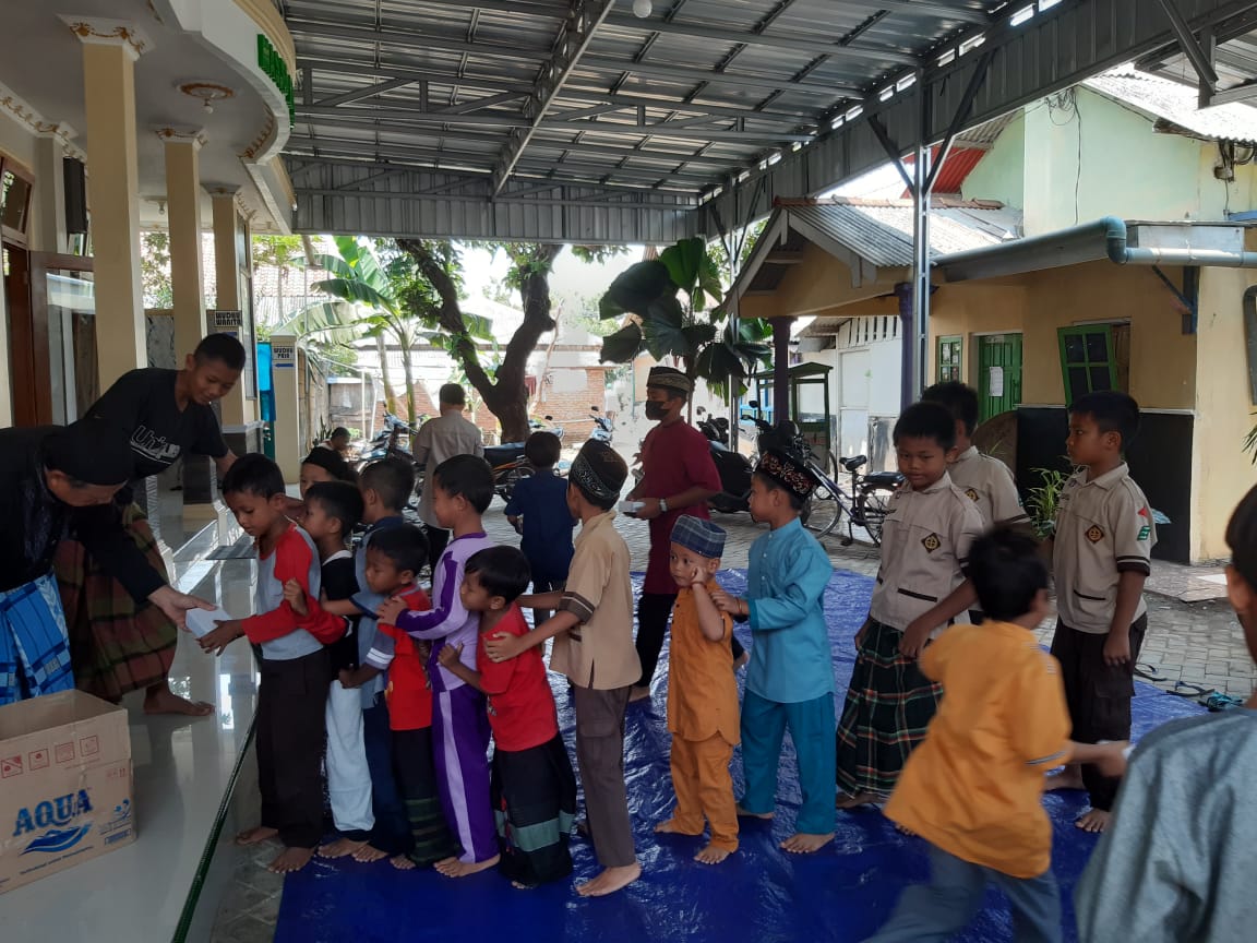 Masjid di Wilayah Ring I Kelurahan Donan, Kelurahan Tegalreja