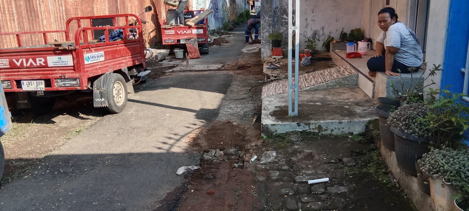 Jalan di lingkungan perusahaan