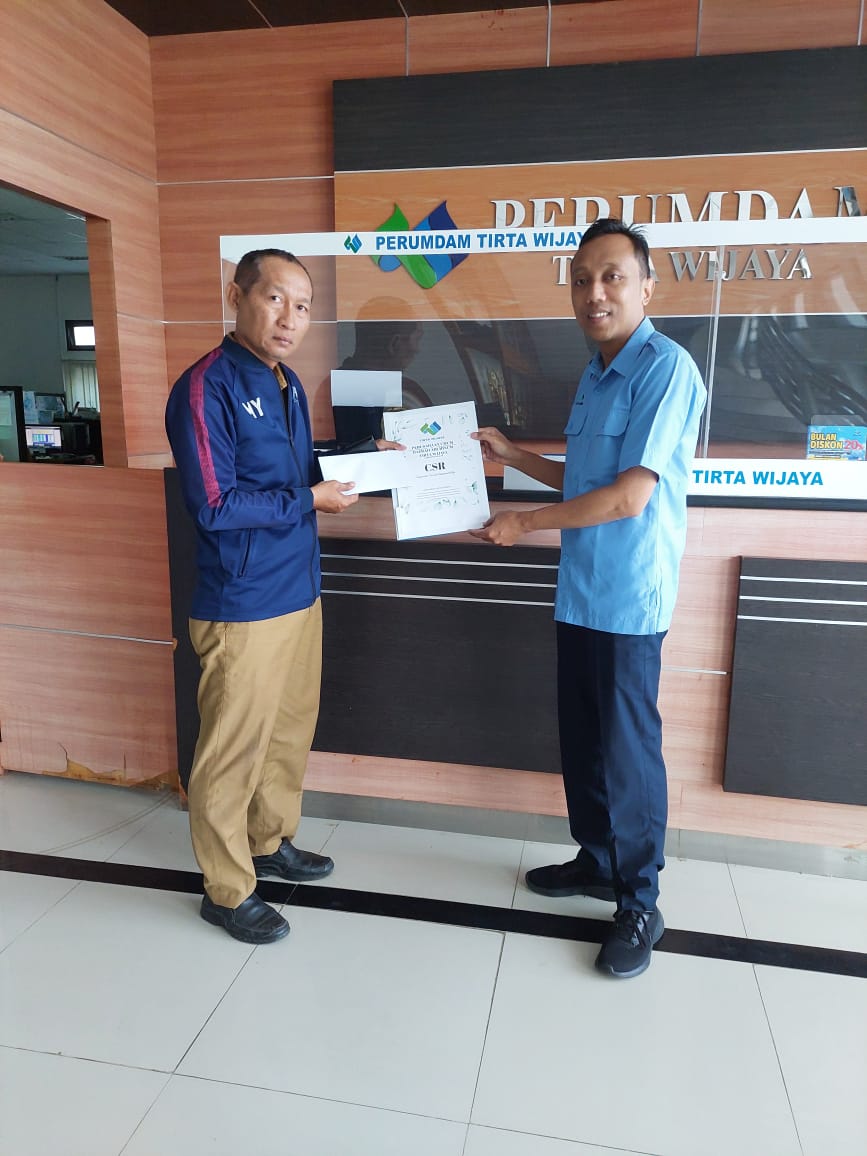 Masyarakat di Lingkungan sekitar Perumdam Tirta Wijaya