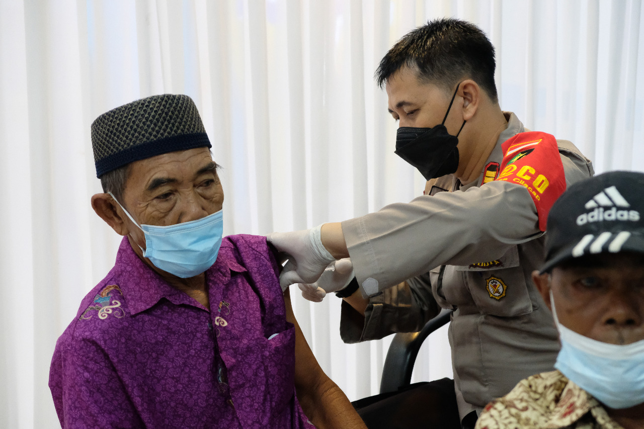  Agenda Vaksinasi Sinergi Kerja sama Dengan Polres Cilacap Tahap 2