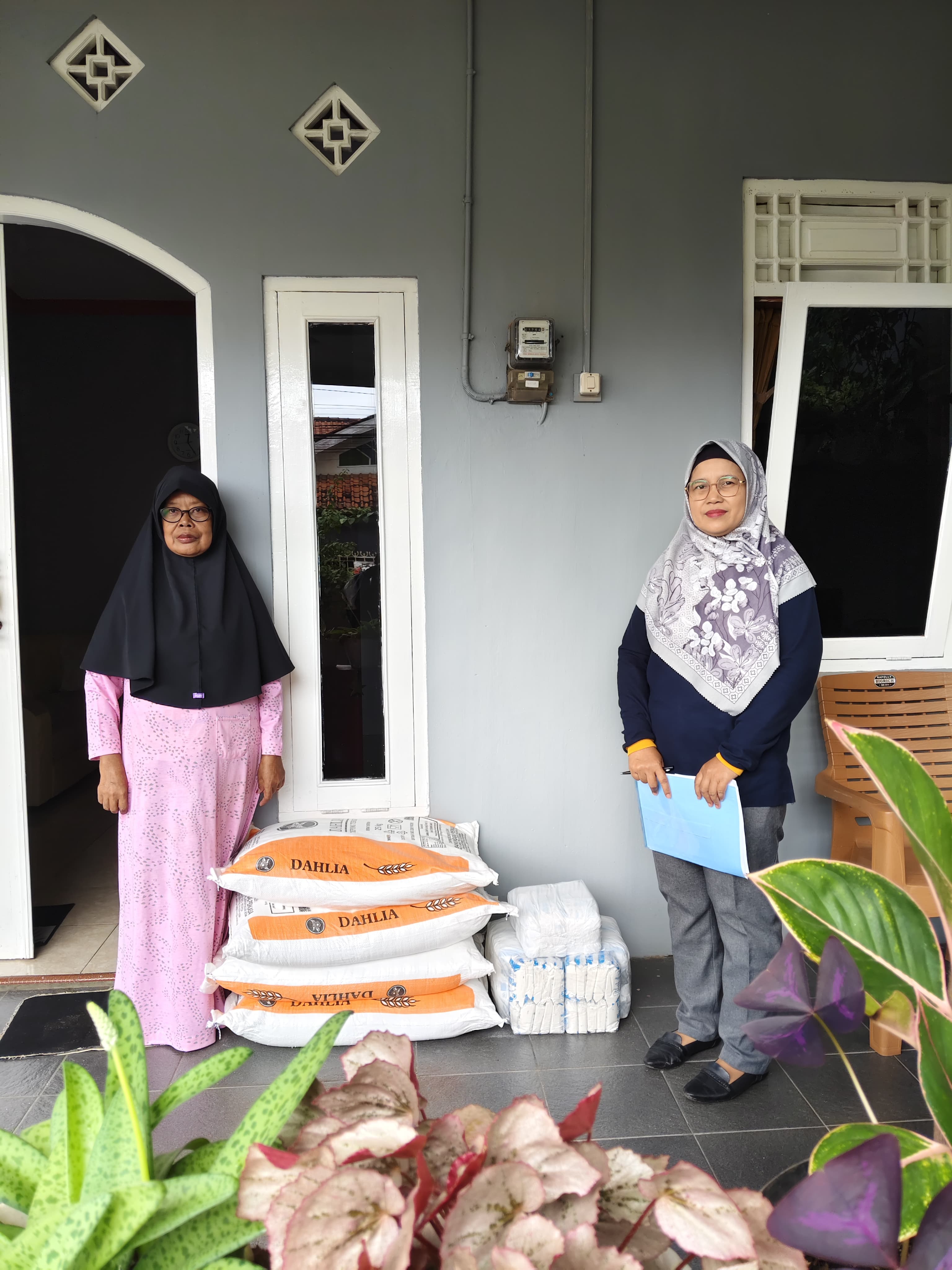 Anak yatim/piatu, kaum dhuafa Yayasan Amal Bunda, Jl. Cerme Cilacap