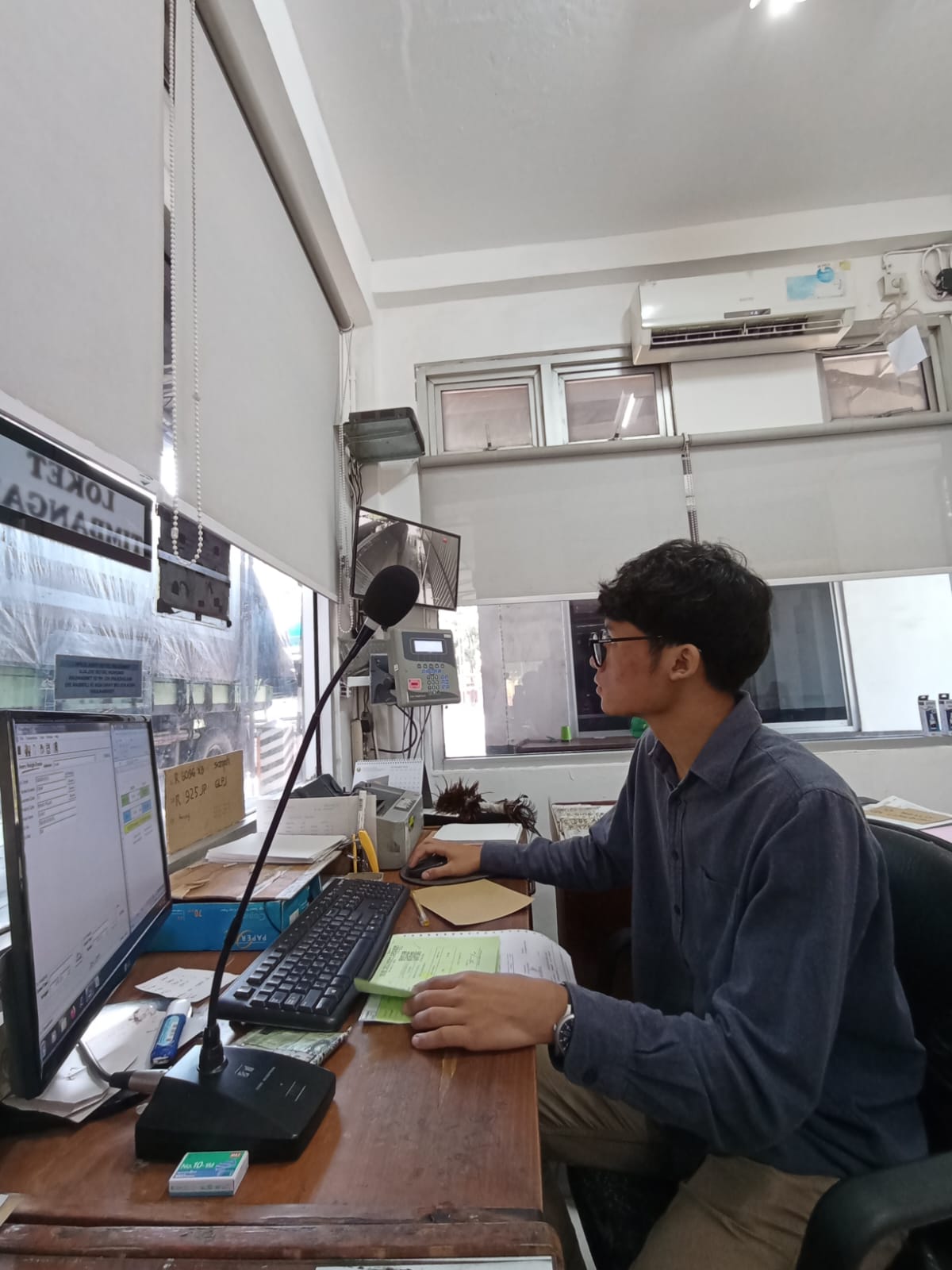 Mahasiswa Universitas Diponegoro Semarang