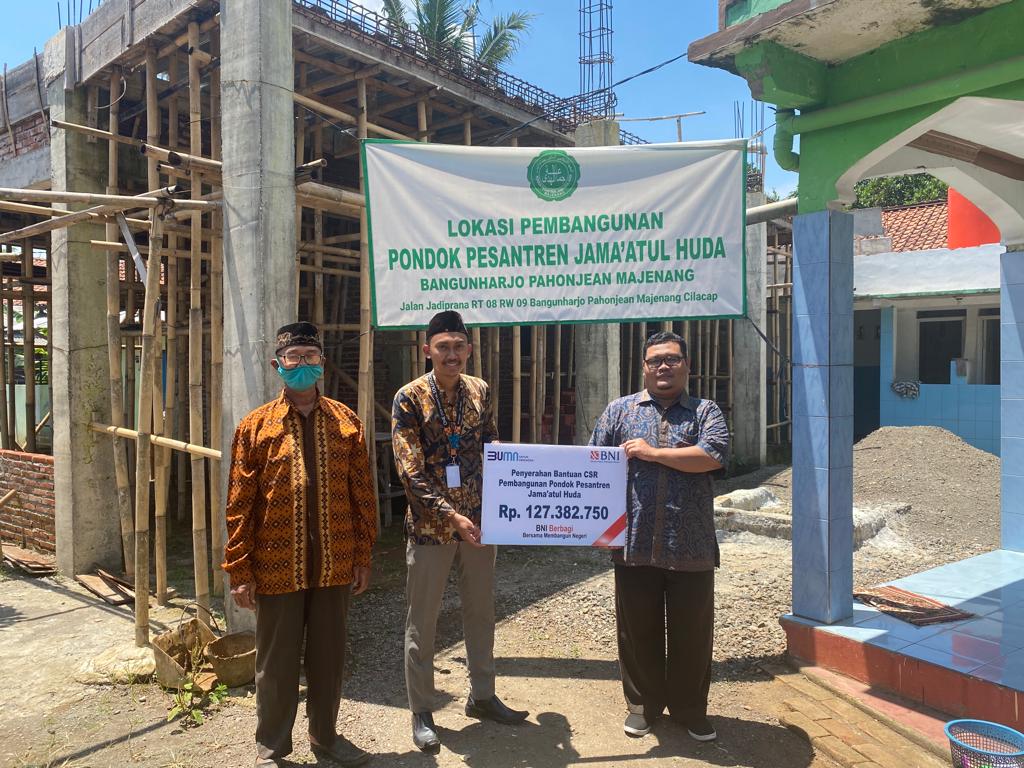 Pondok Pesantren Jamaatul Huda Desa Pahonjean Kecamatan Majenang Kabupaten Cilacap