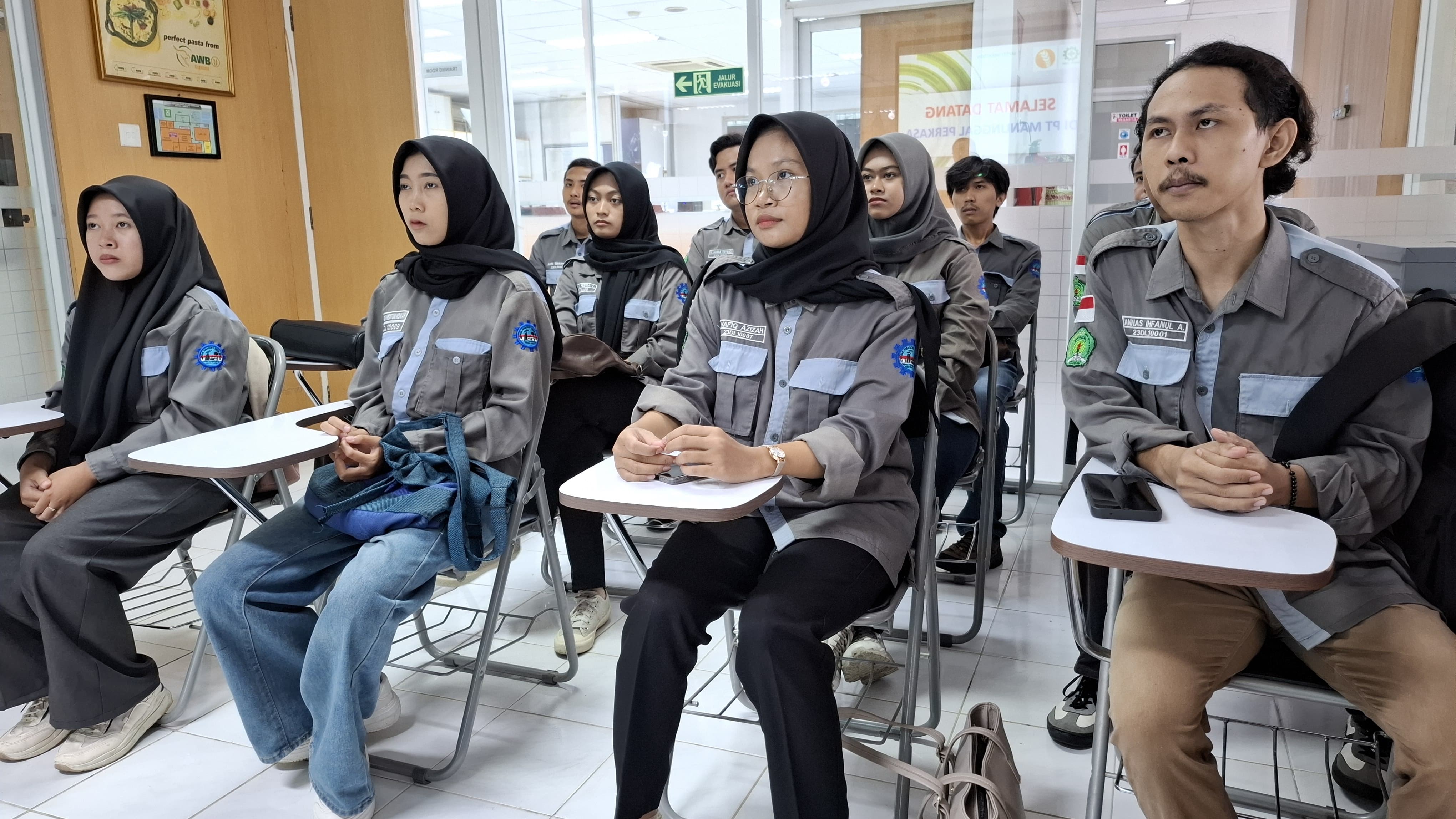 Mahasiswa UNUGHA Cilacap