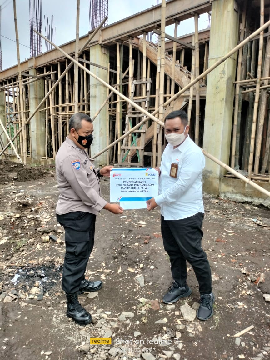 Bantuan Material Pembangunan Masjid Nur Falah Desa Adirejawetan