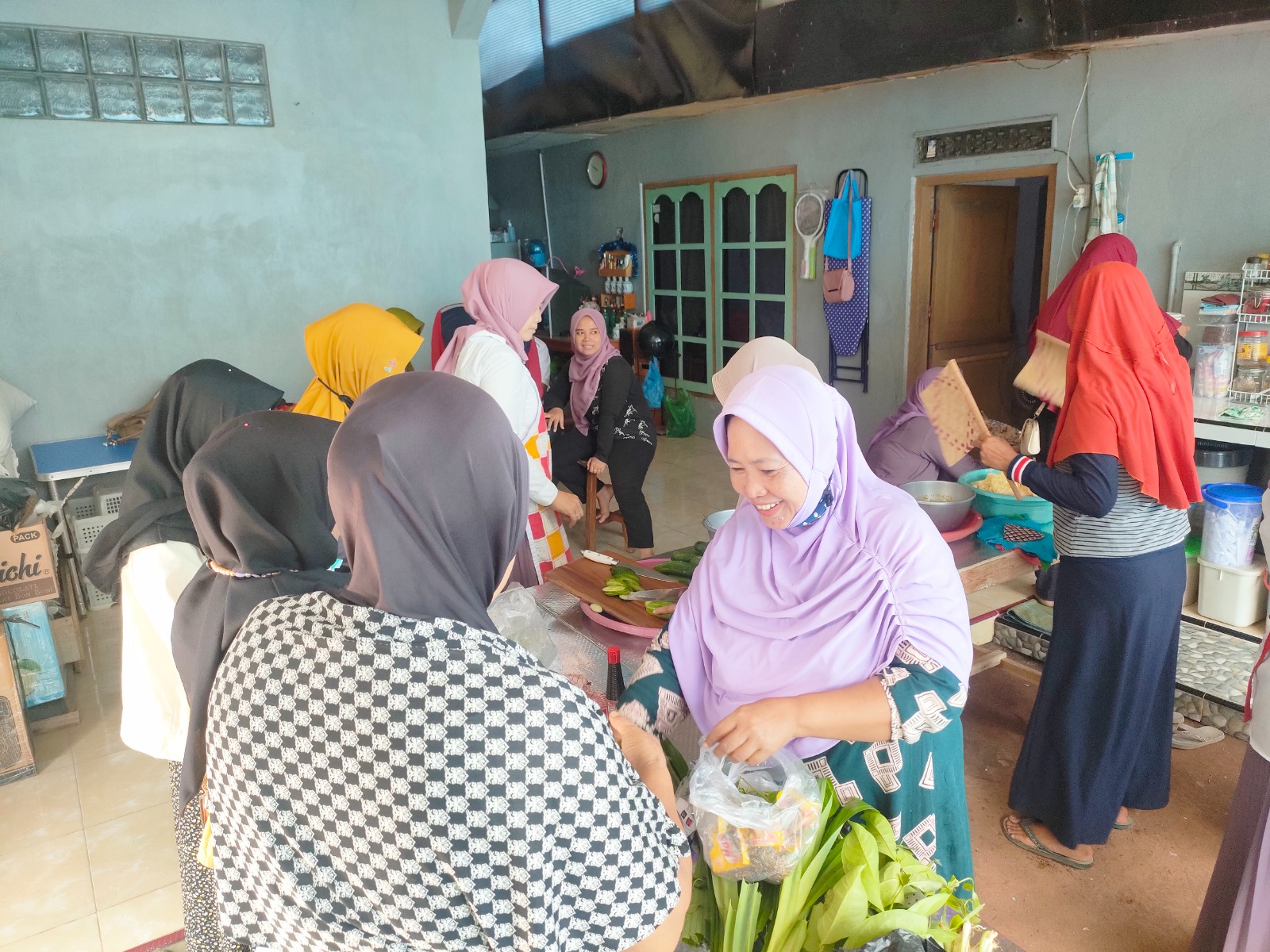 Masyarakat Dusun Kewasen, Desa Karangkandri Kec. Kesugihan.