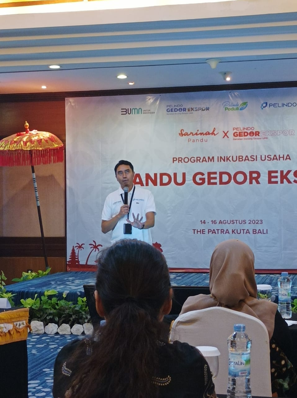 Masyarakat Desa Karangsari Adipala Cilacap (Capolus Guitar dan Danasty Leather Bag)