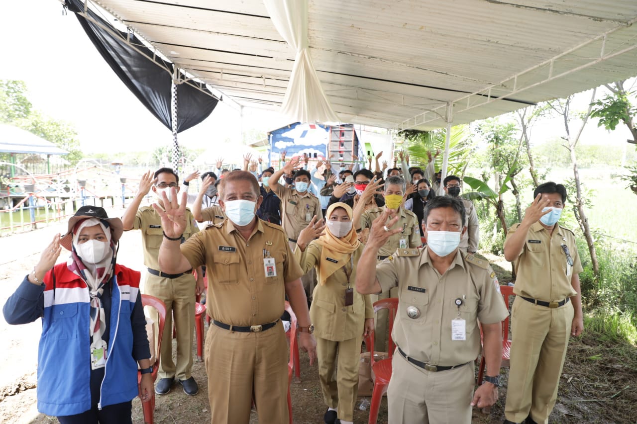 pelatihan budidaya dan olahan tambak ikan kelompok bunda malutik kutawaru (buntiku) 