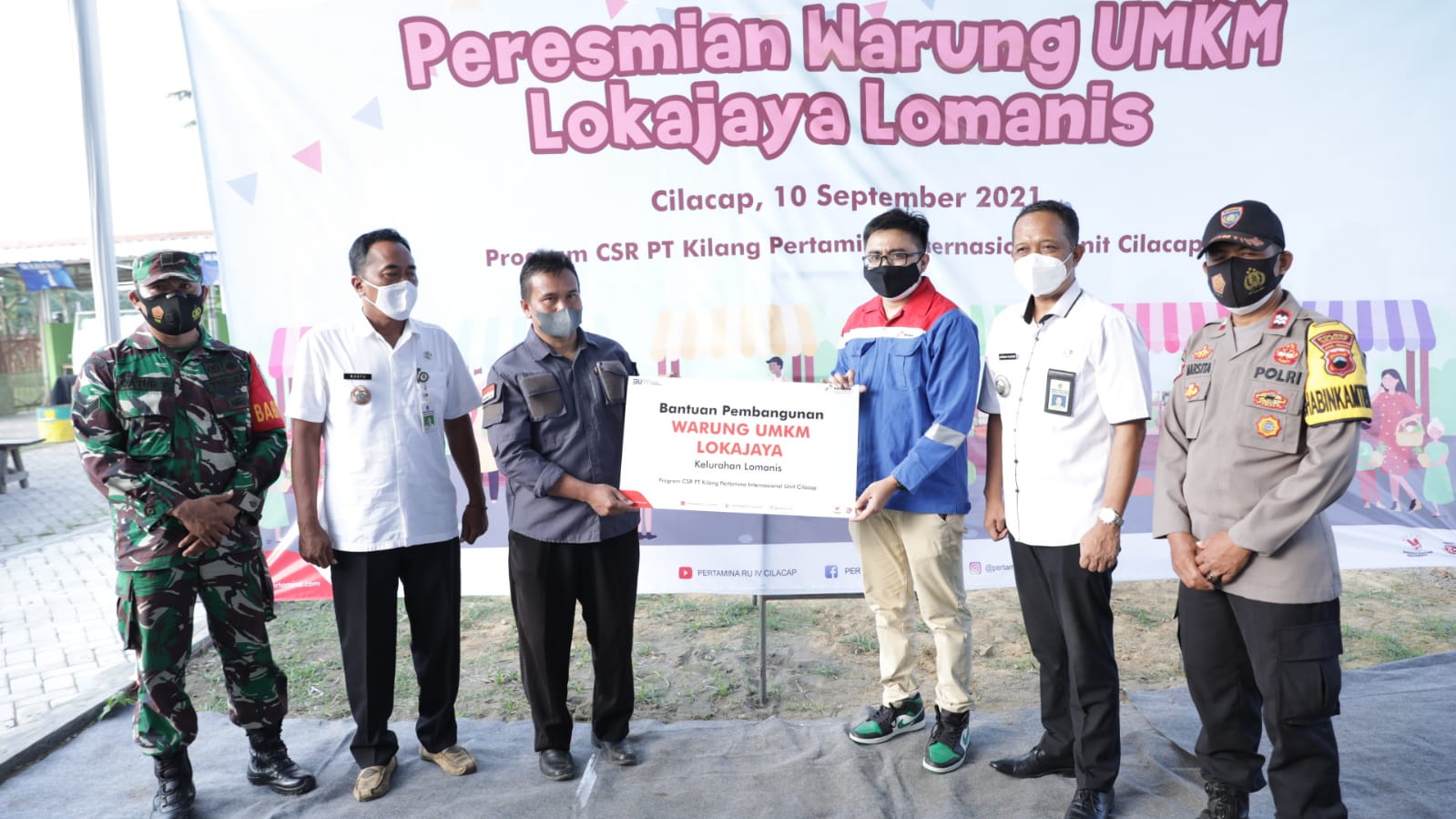 warga kelurahan lomanis 