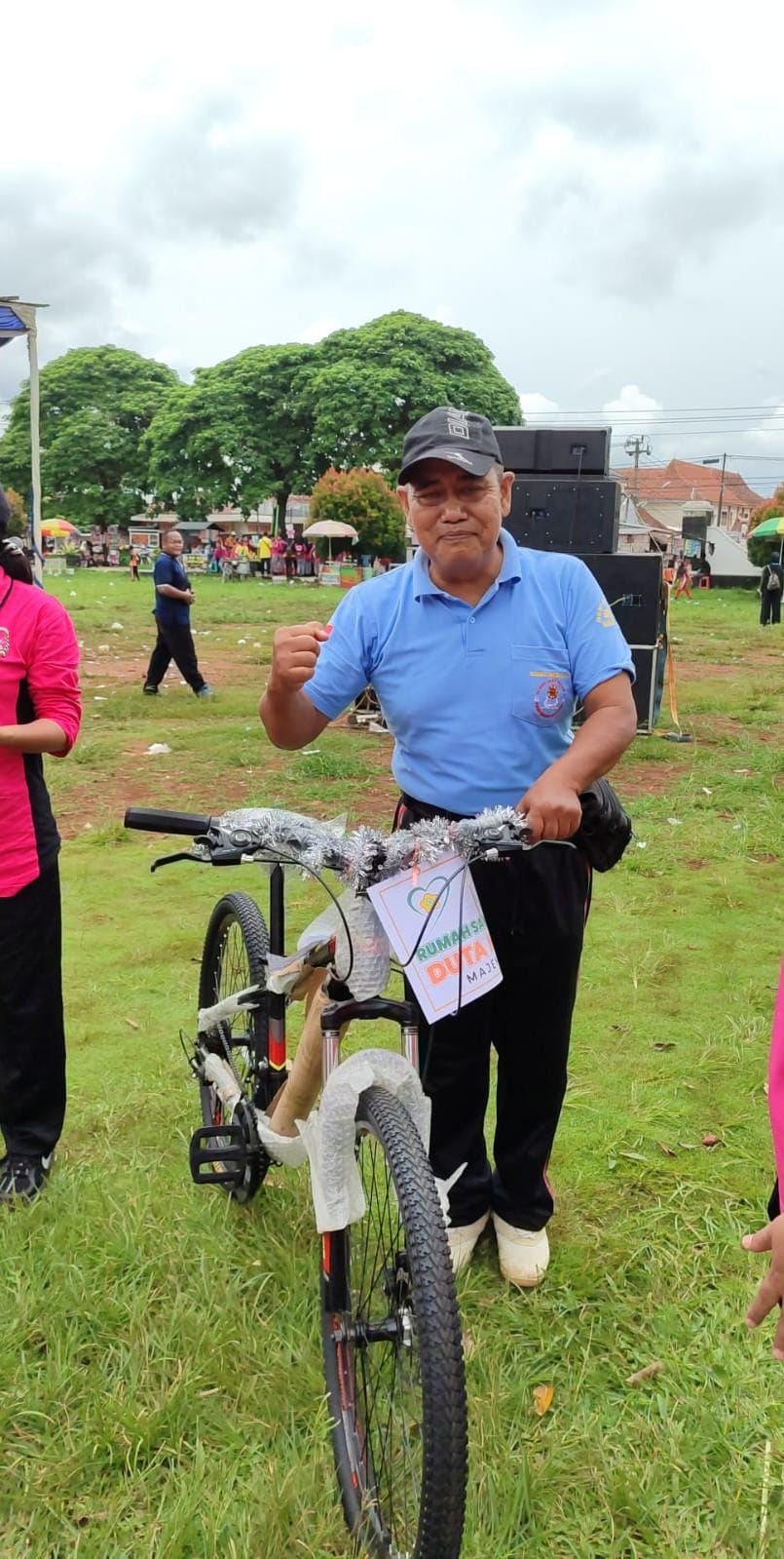 Panitia Jalan Sehat dalam acara Memperingati Hari Jadi Kabupaten Cilacap
