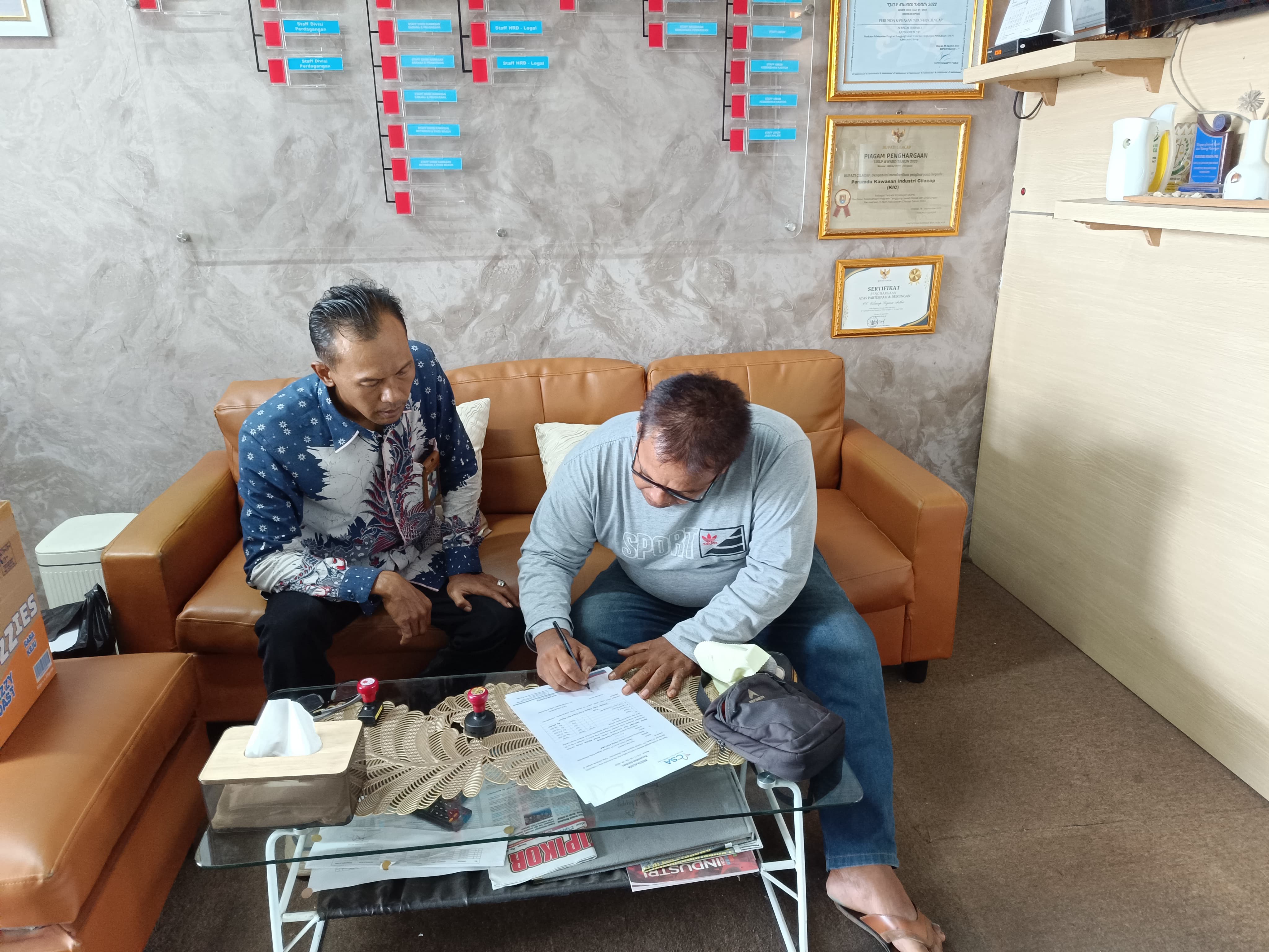 Persatuan Tenis Meja PTM KULO Jl. kuningan rt 04 rw 05 Kelurahan Lomanis Kecamatan Cilacap Tengah Kabupaten Cilacap 