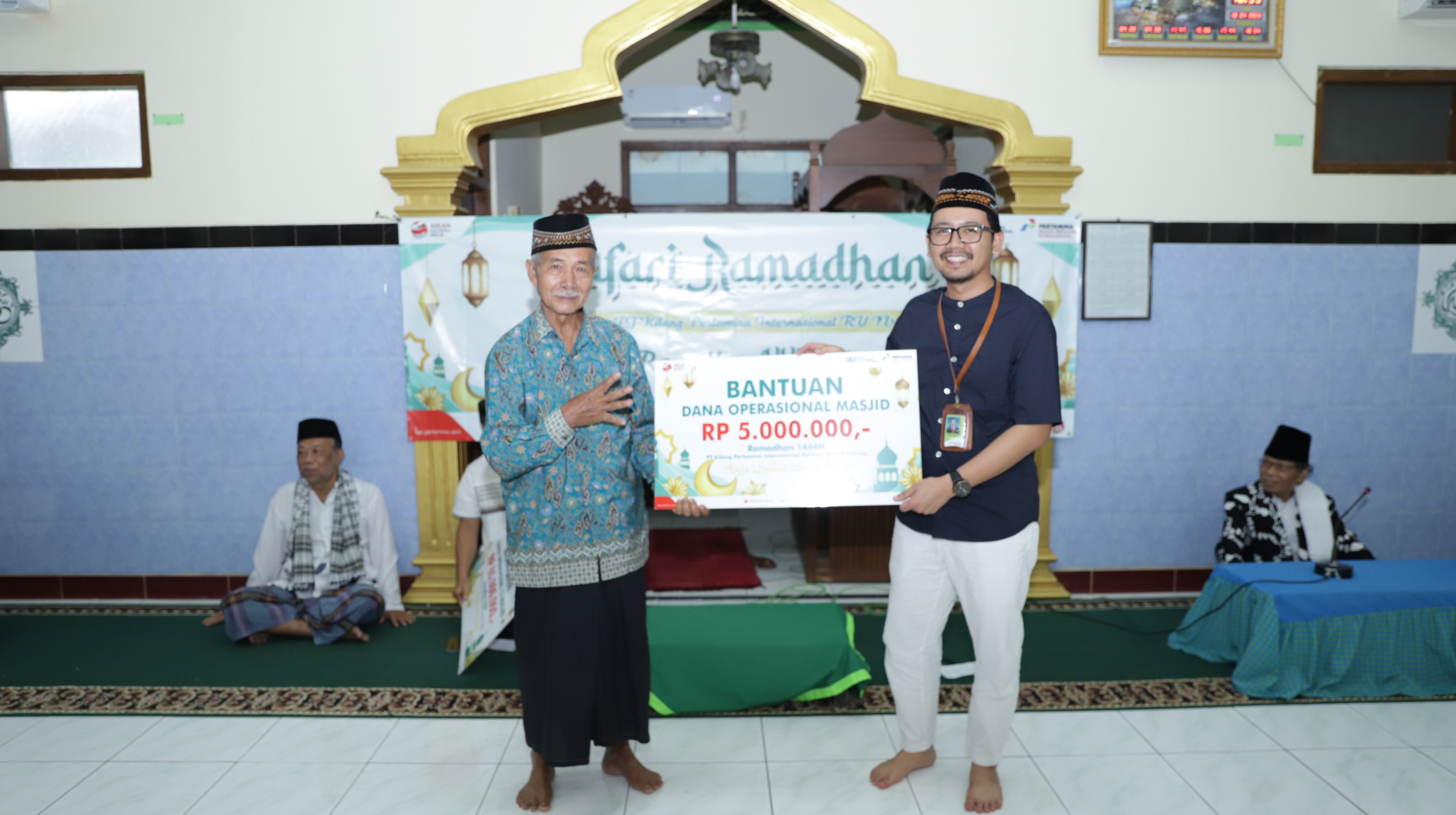 Masjid Al-Muqorob kelurahan lomanis Kec. Cilacap Tengah