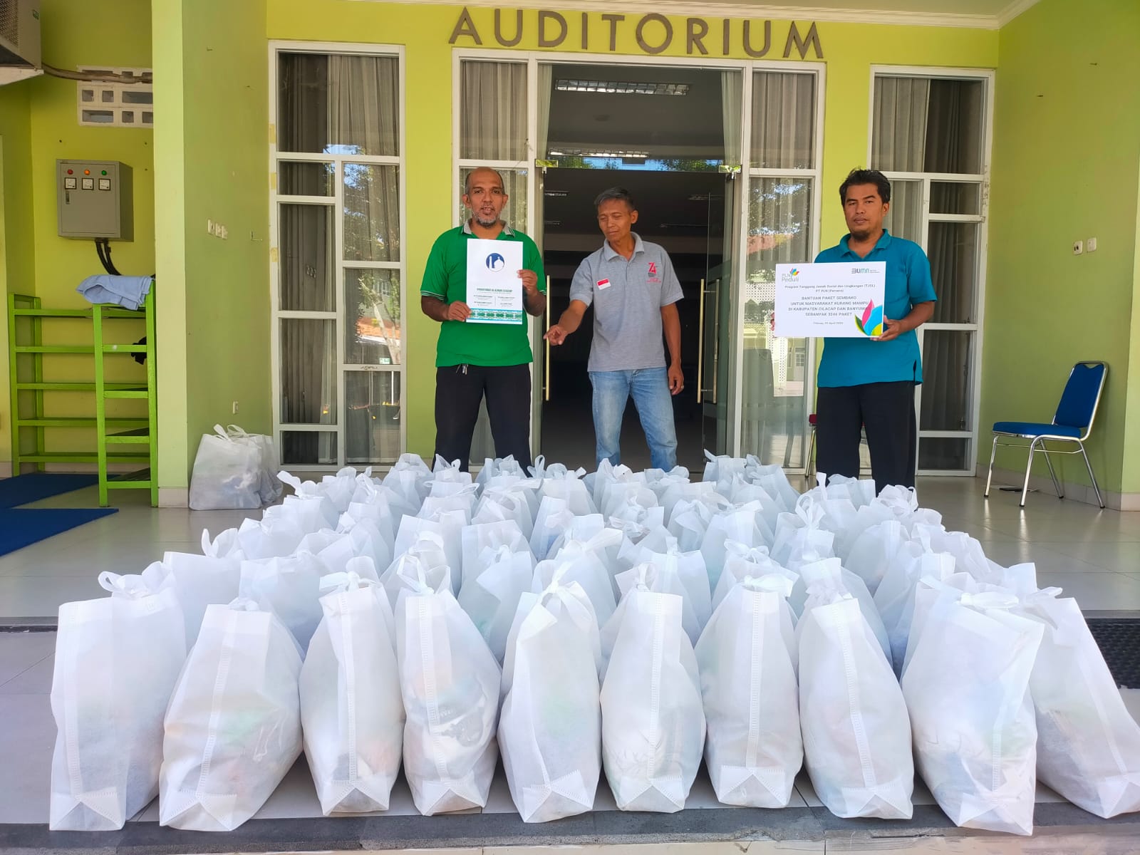 Yayasan Pendidikan Islam dan Sosial (YAPIS) Ibnu Sina Cilacap