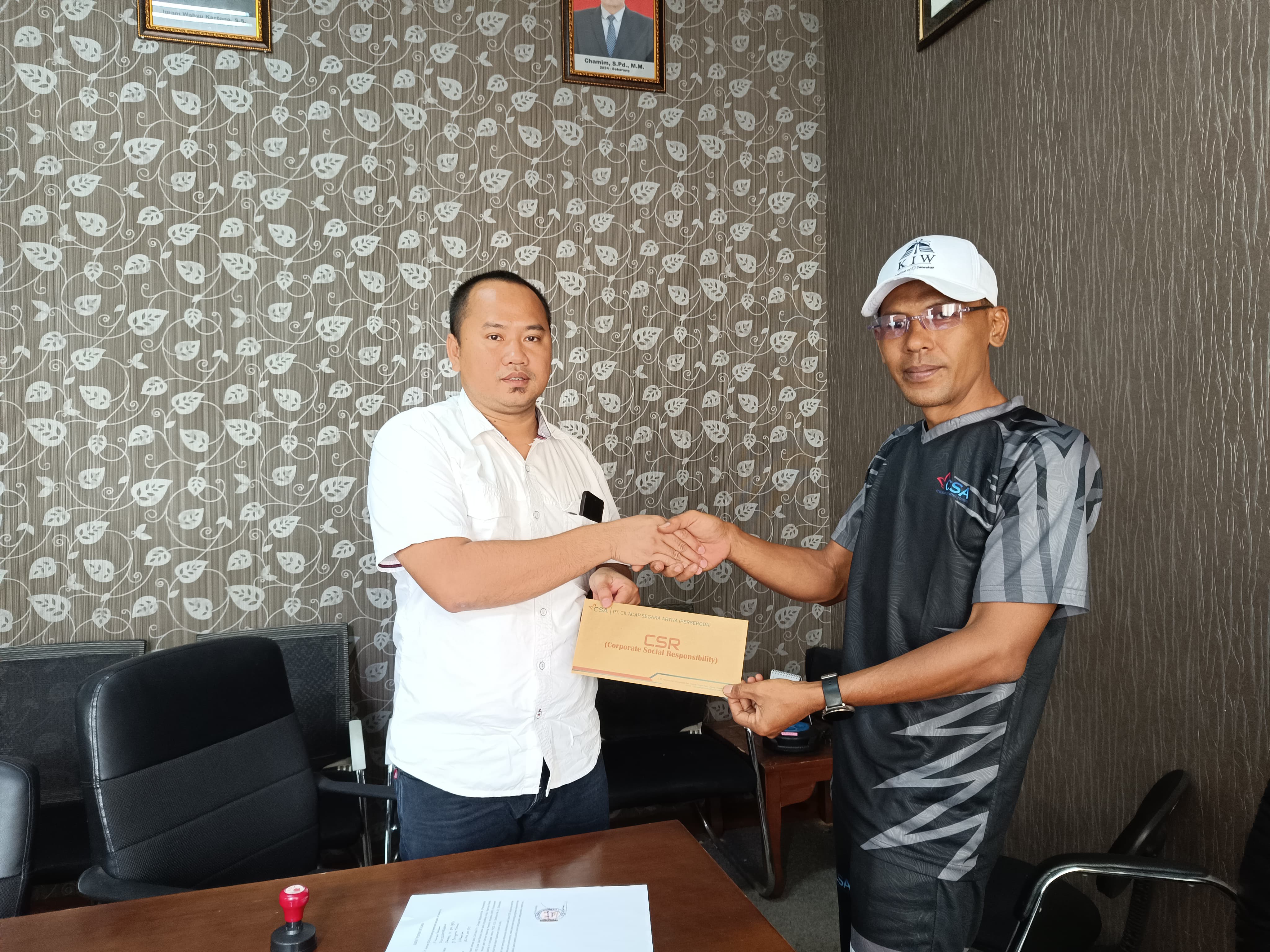 Masyarakat Kurang Mampu di Kabupaten Cilacap melalui Komite Nasional Pemuda Indonesia (KNPI)