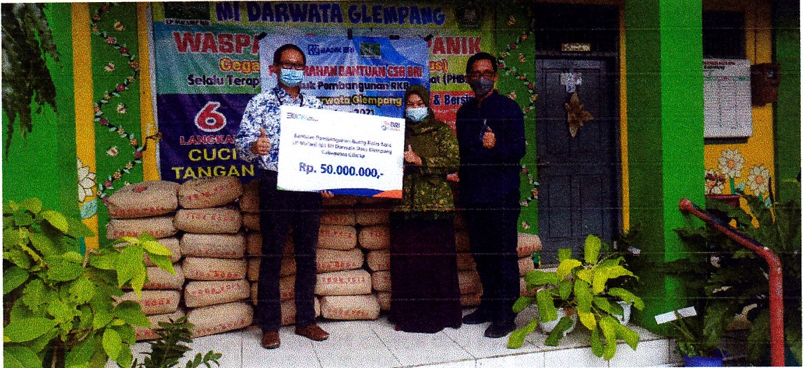 Pembangunan Ruang Kelas baru MI Darwata Glempang Maos