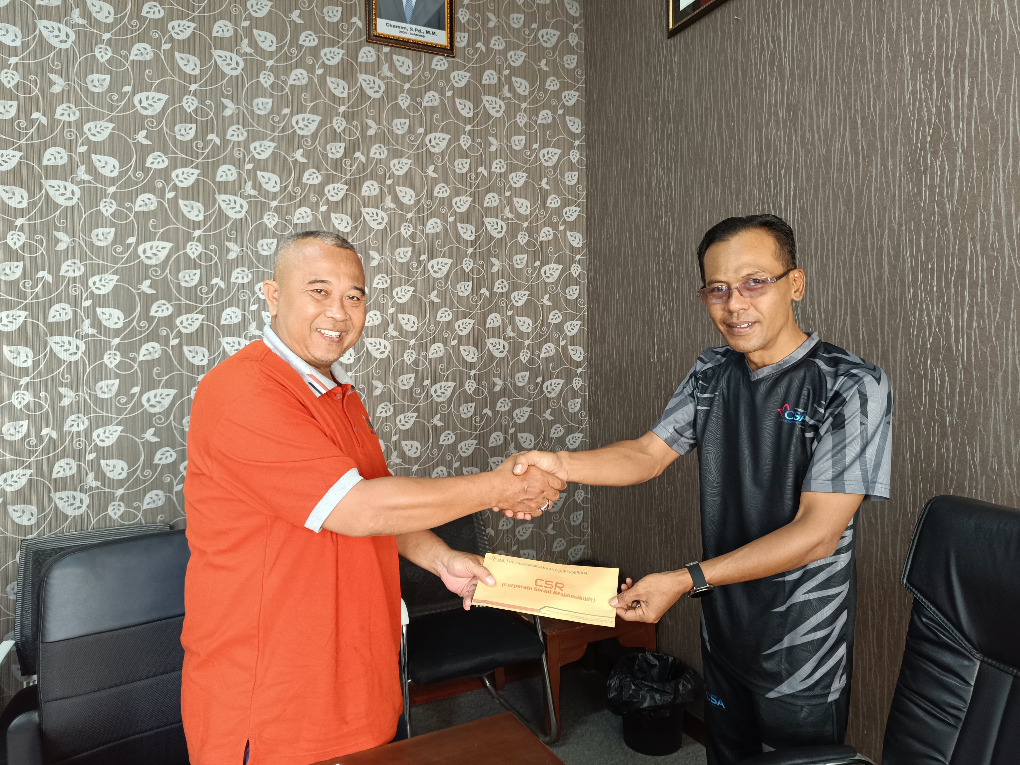 Panitia kejuaraan Tenis Lapangan PELTI CUP Tahun 2024 Komplek Indoor Jl. Dr. Sutomo No 201 A Cilacap