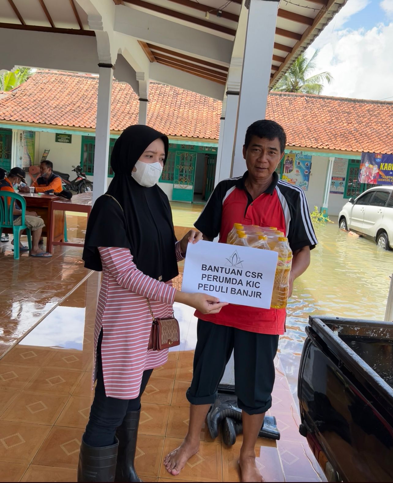 Korban terdampak banjir Desa Kedungbenda, Kecamatan Nusawungu, Kabupaten Cilacap