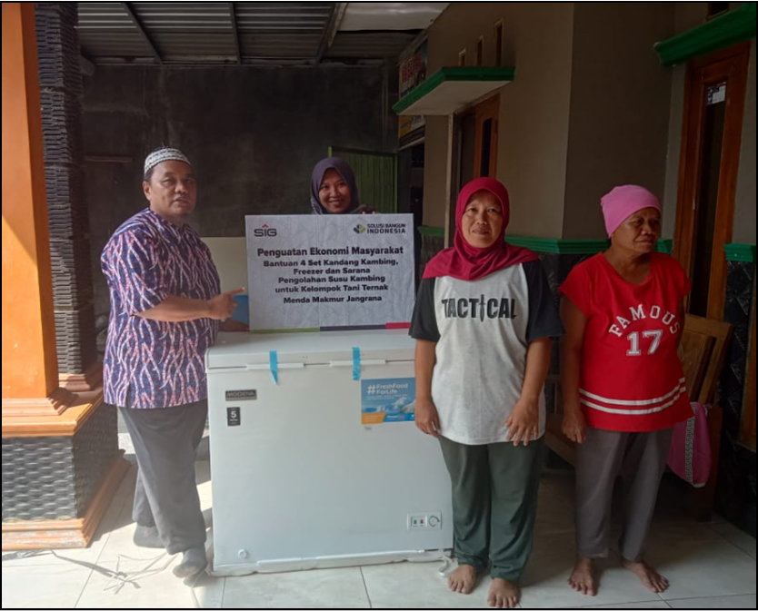 Peternak Susu Kambing Perah Jangrana Kesugihan