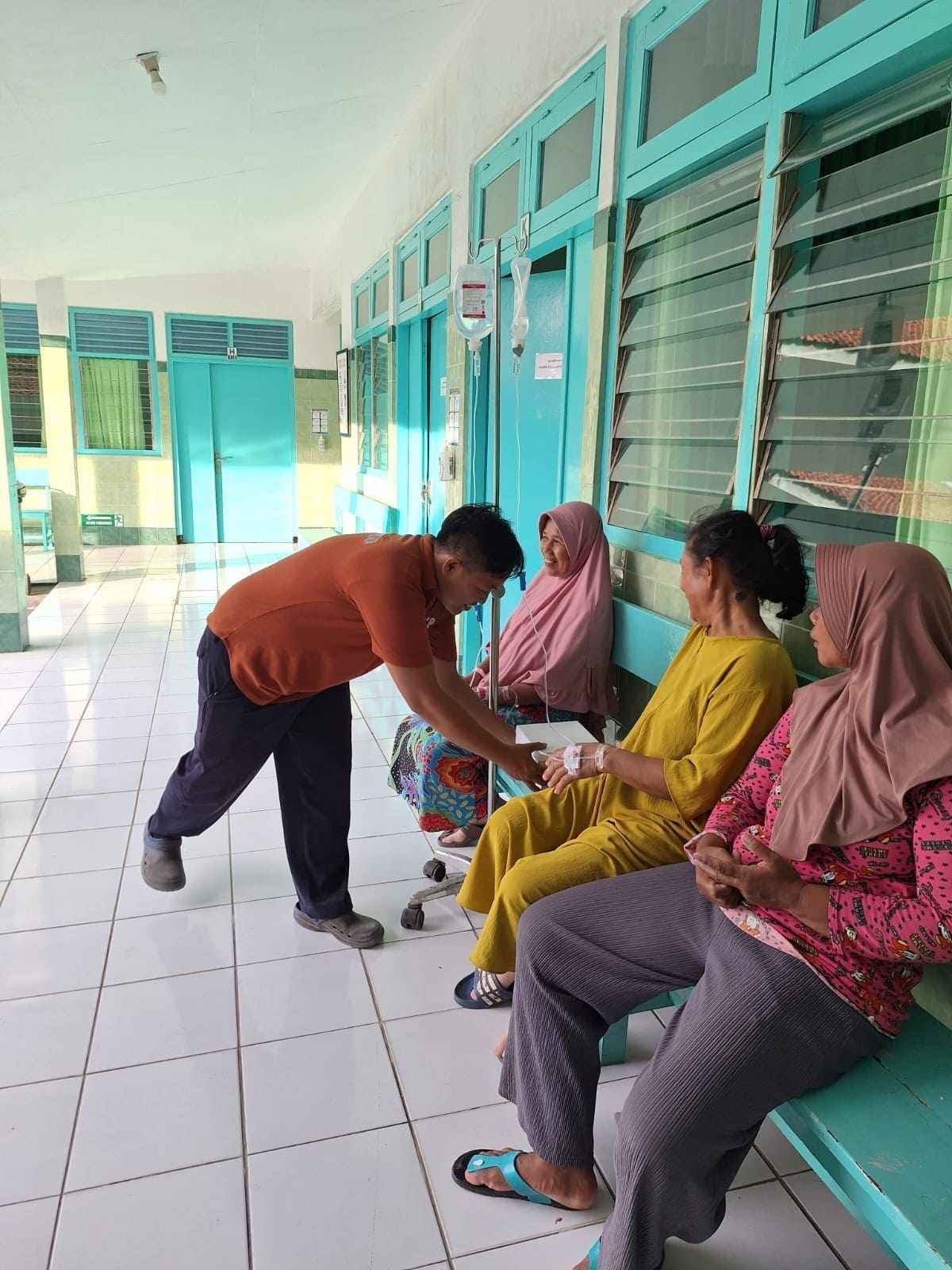  penunggu Pasien dan Jamaah Masjid As-Syifa 