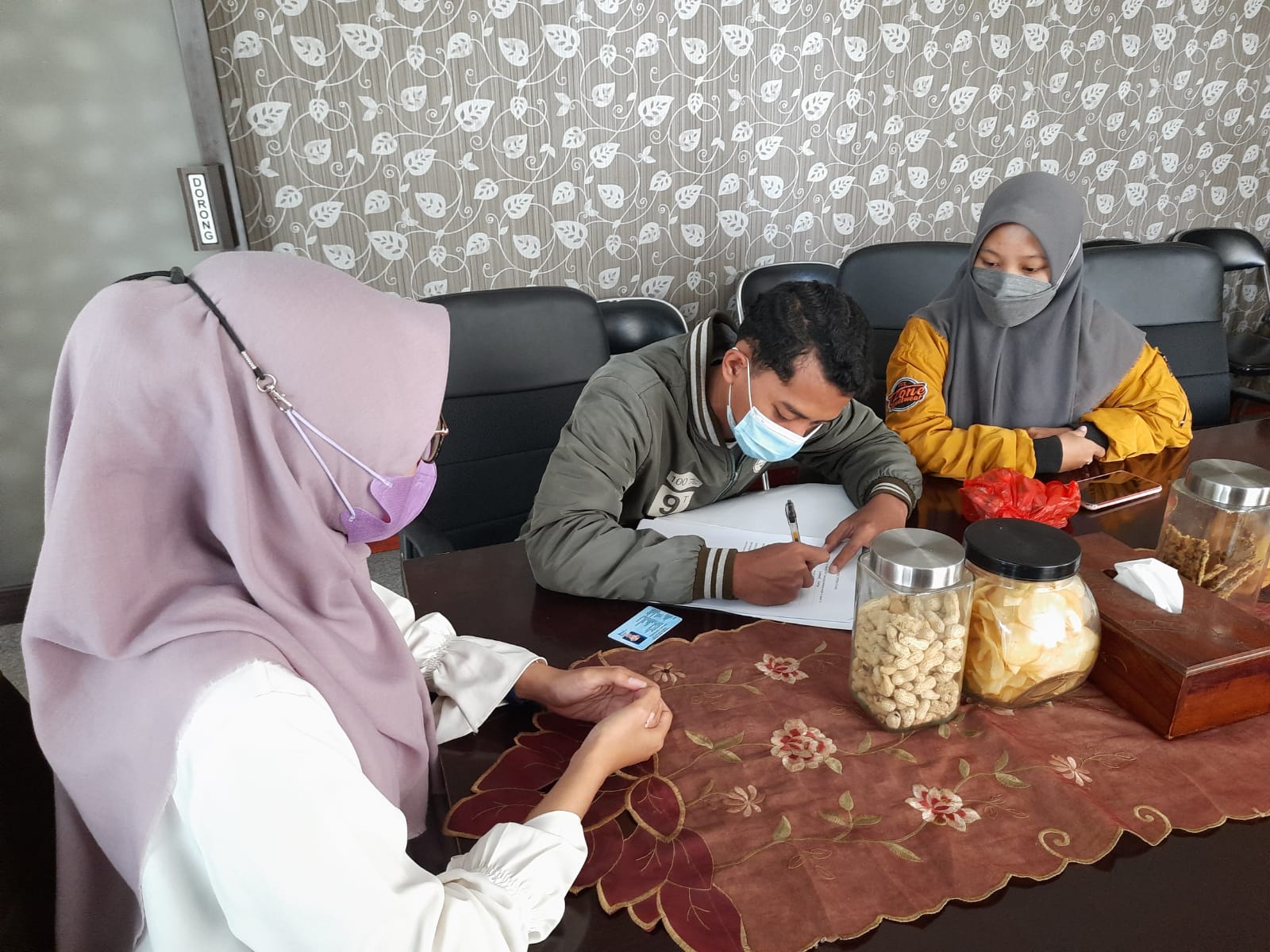 Mushola Ittihadul Mutahabbin Kesugihan