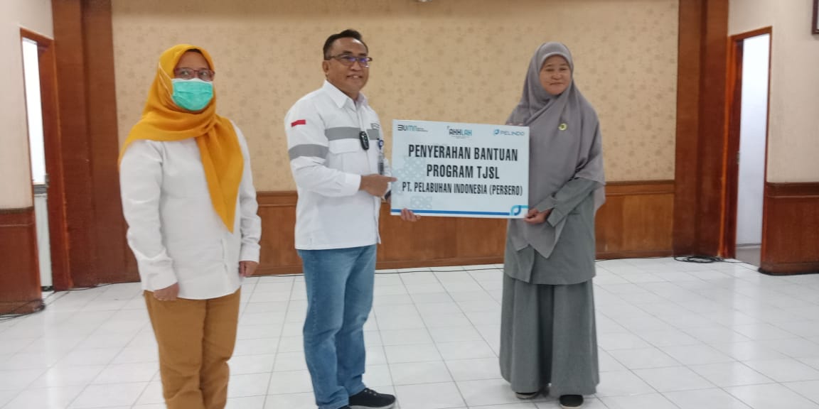 Bantuan TIK SD Muhammadiyah 01 Cilacap