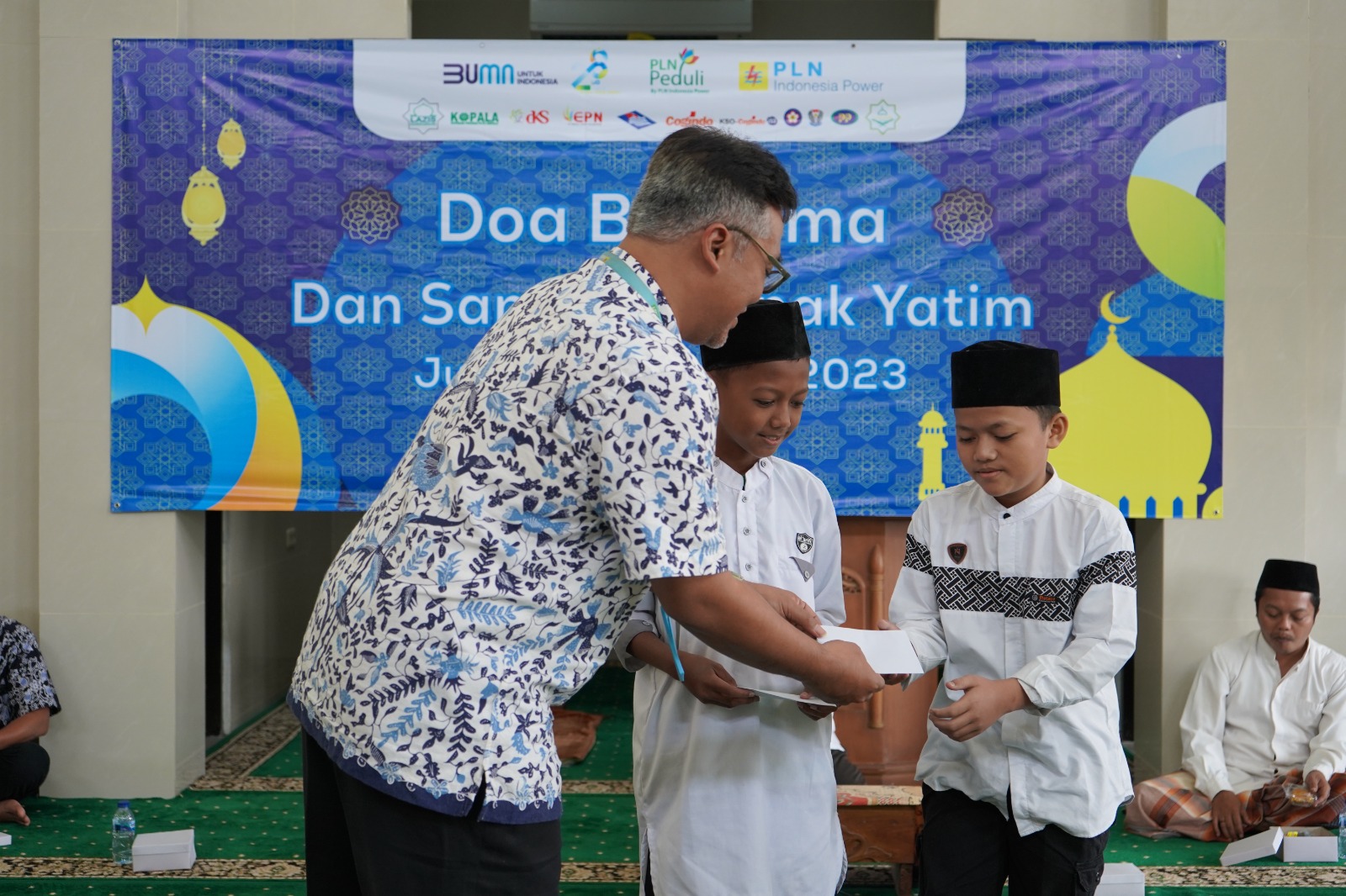 Anak Yatim di Ring 1 Perusahaan PT. PLN Indonesia Power Jateng 2 Adipala