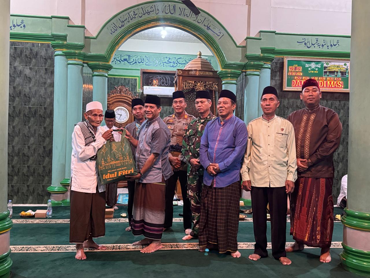 Kantor Kecamatan Maos 