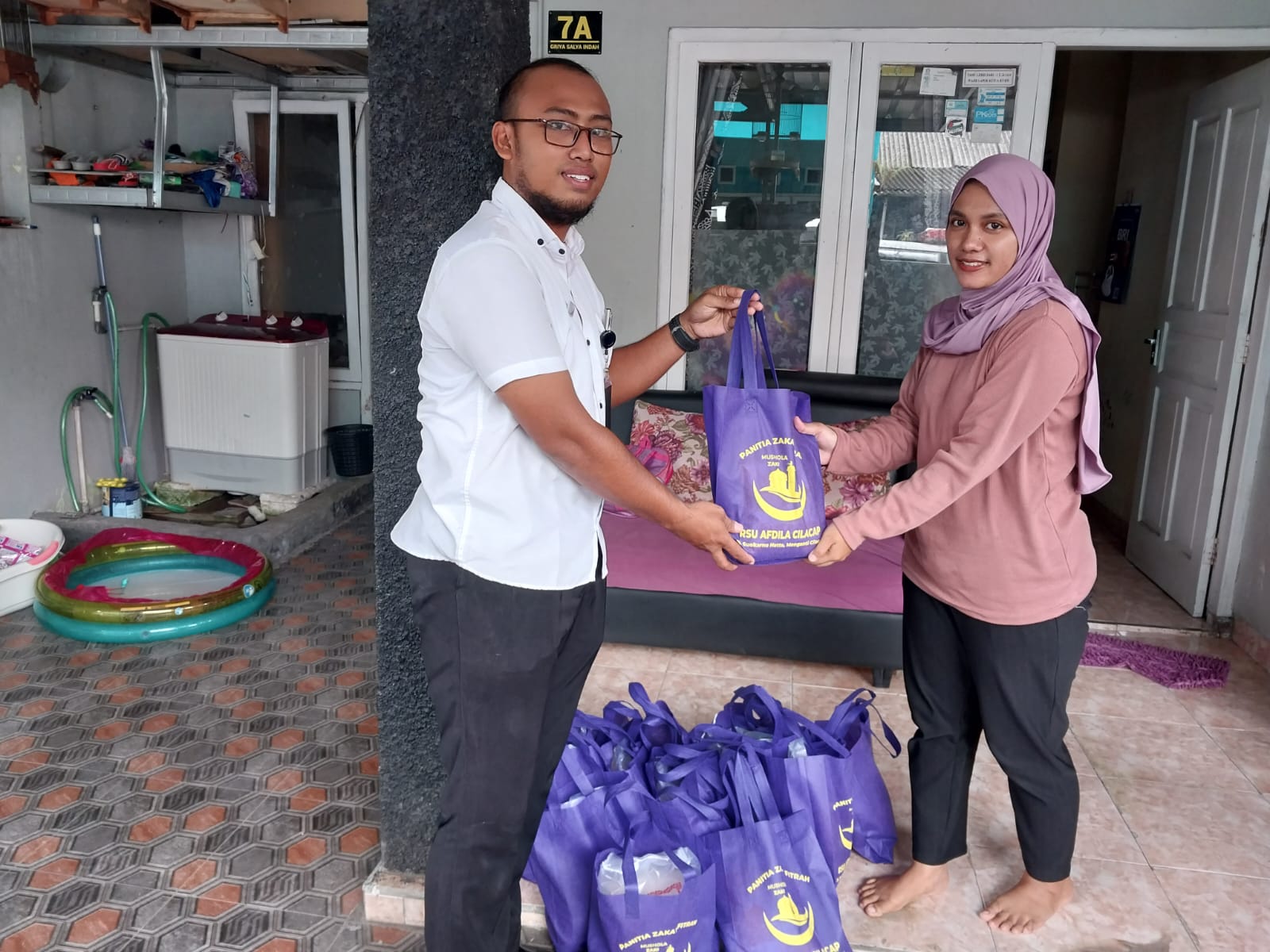 Masyarakat di wilayah Ring I RSU Afdila 