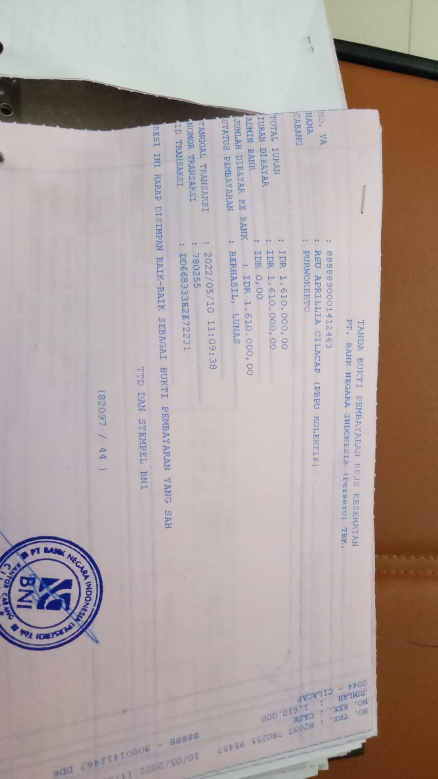 Warga Kecamatan Cilacap Tengah sekitar RSU Aprillia