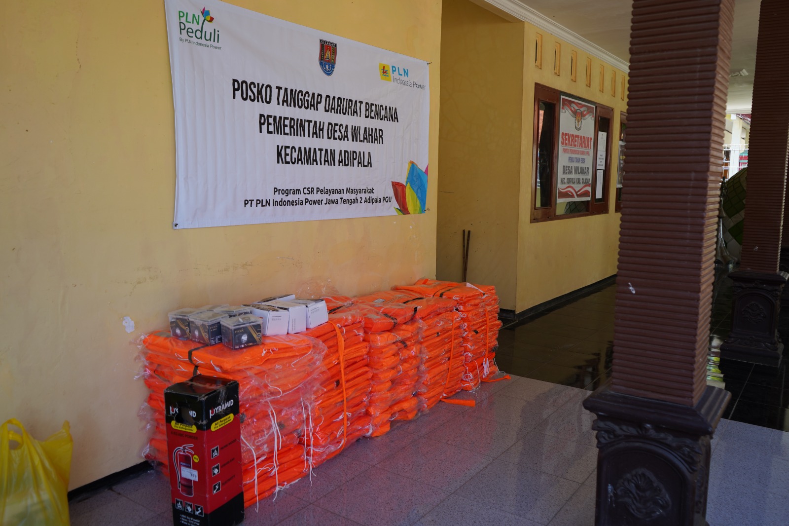 PEMERINTAH DESA BUNTON DAN WLAHAR KEC. ADIPALA