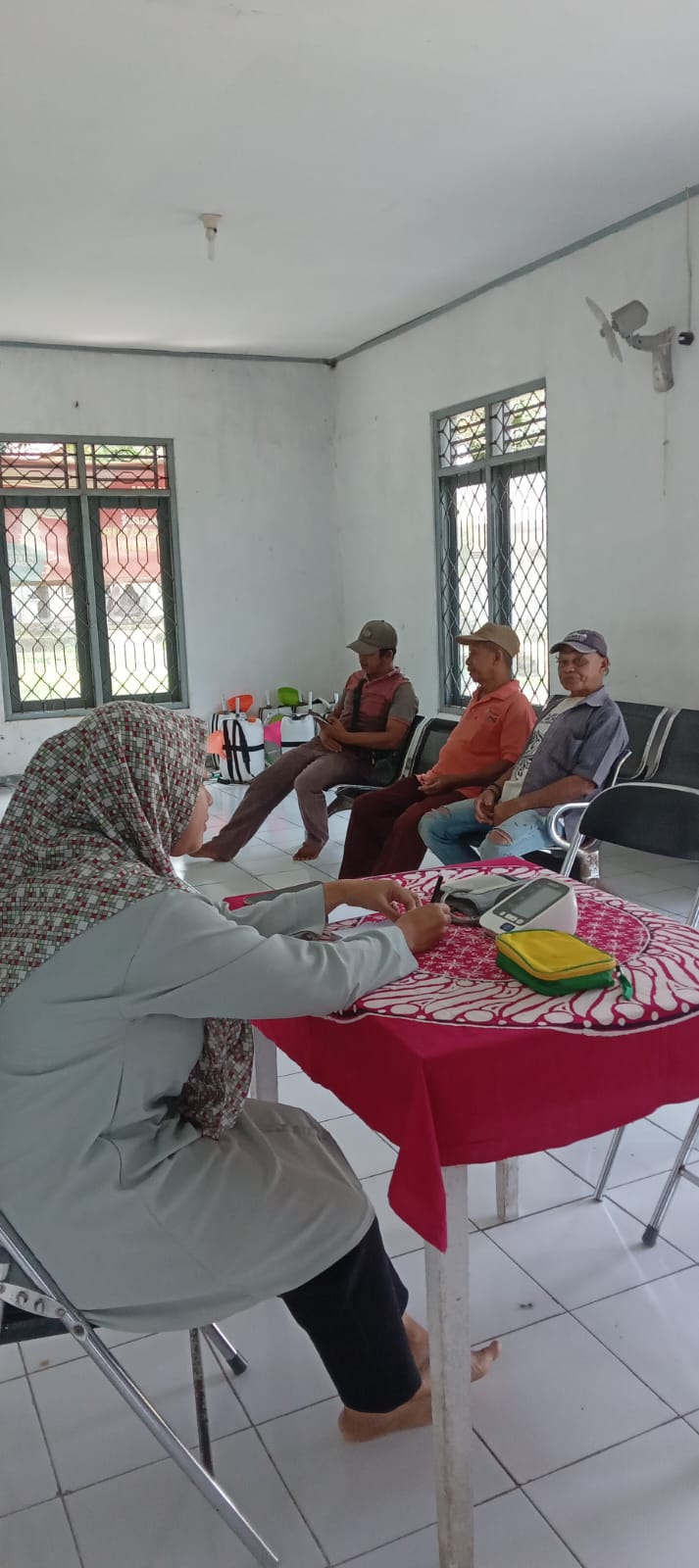 Karyawaan maupun masyarakat sekitar perusahaan