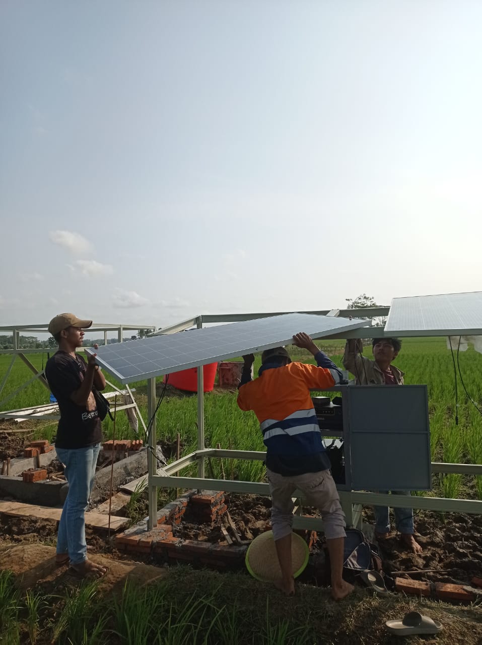 Masayarakat Pengelola Pertanian Berkelanjutan (MAPAN) berbasis Energi Baru Terbarukan (EBT) For Kalijaran Maos