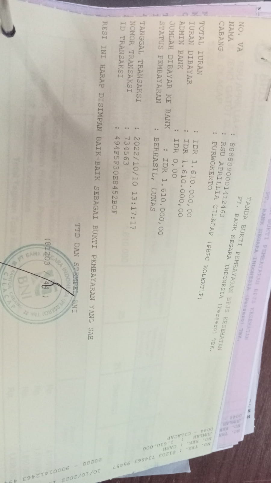 Warga Kecamatan Cilacap Tengah sekitar RSU Aprillia